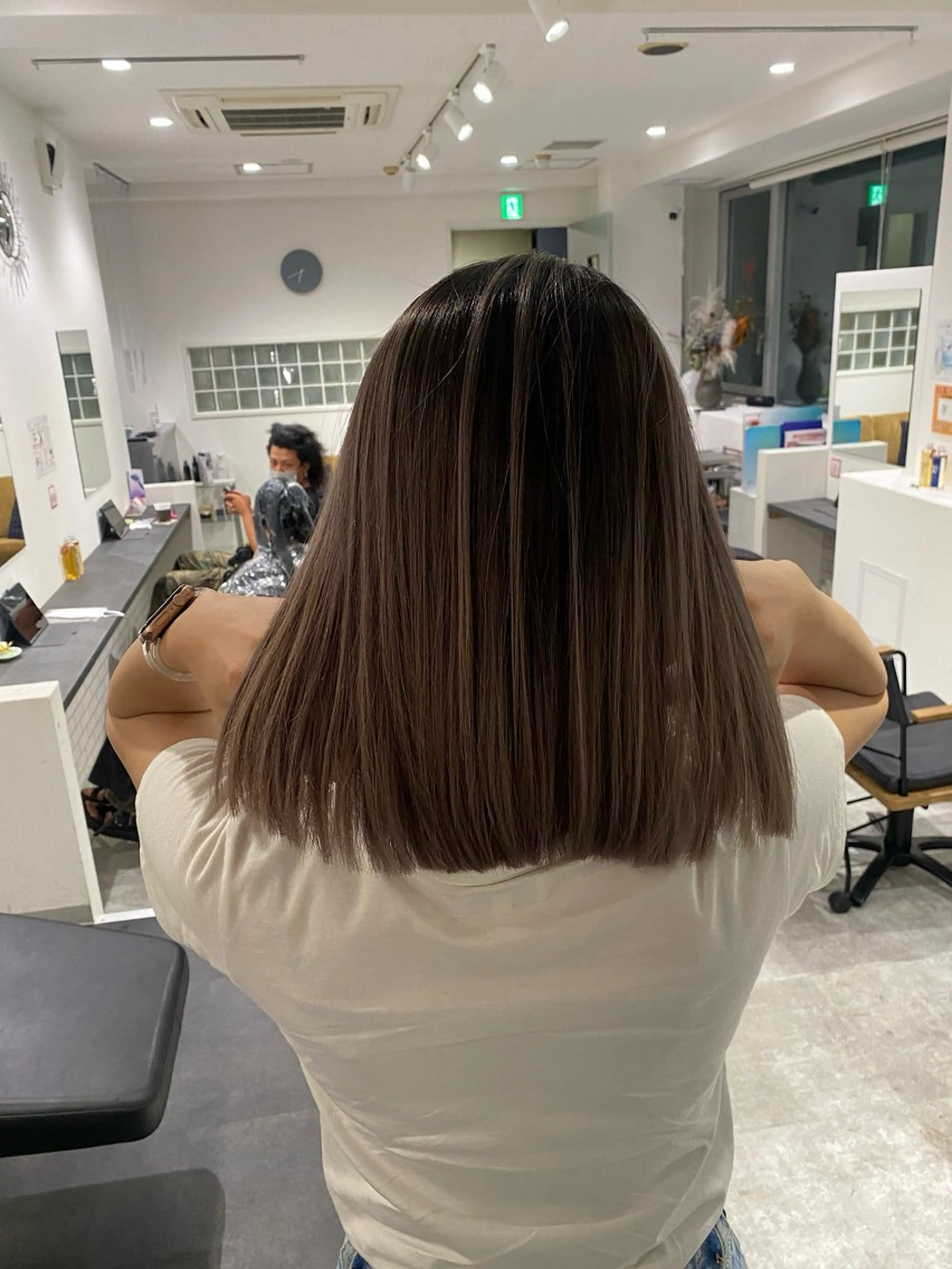 ショート レイヤーカット ヘアカラー JIL BLAN 京都のヘアスタイル