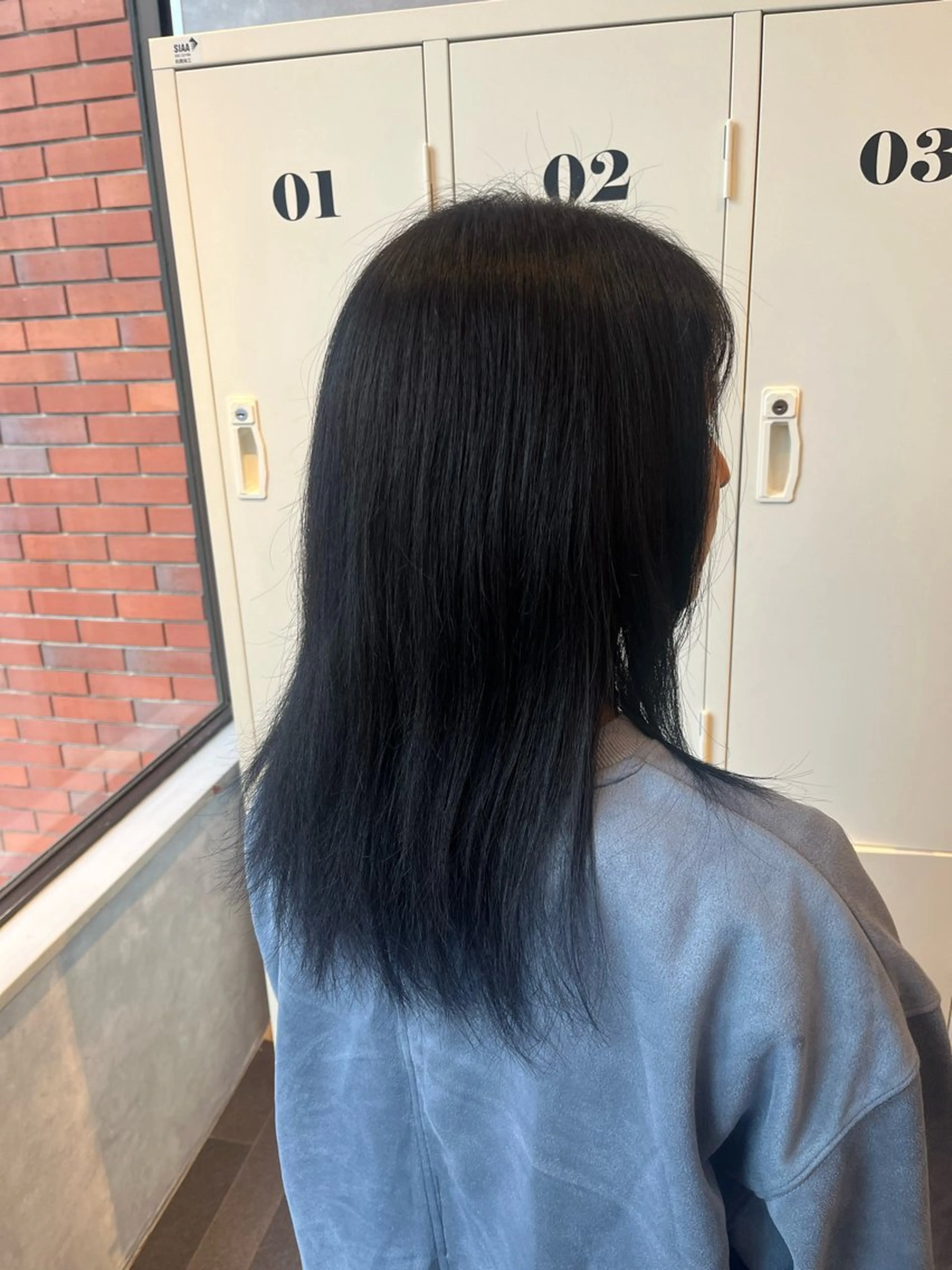 カラー ブリーチ トメちゃん 💜🇭🇰のヘアスタイル