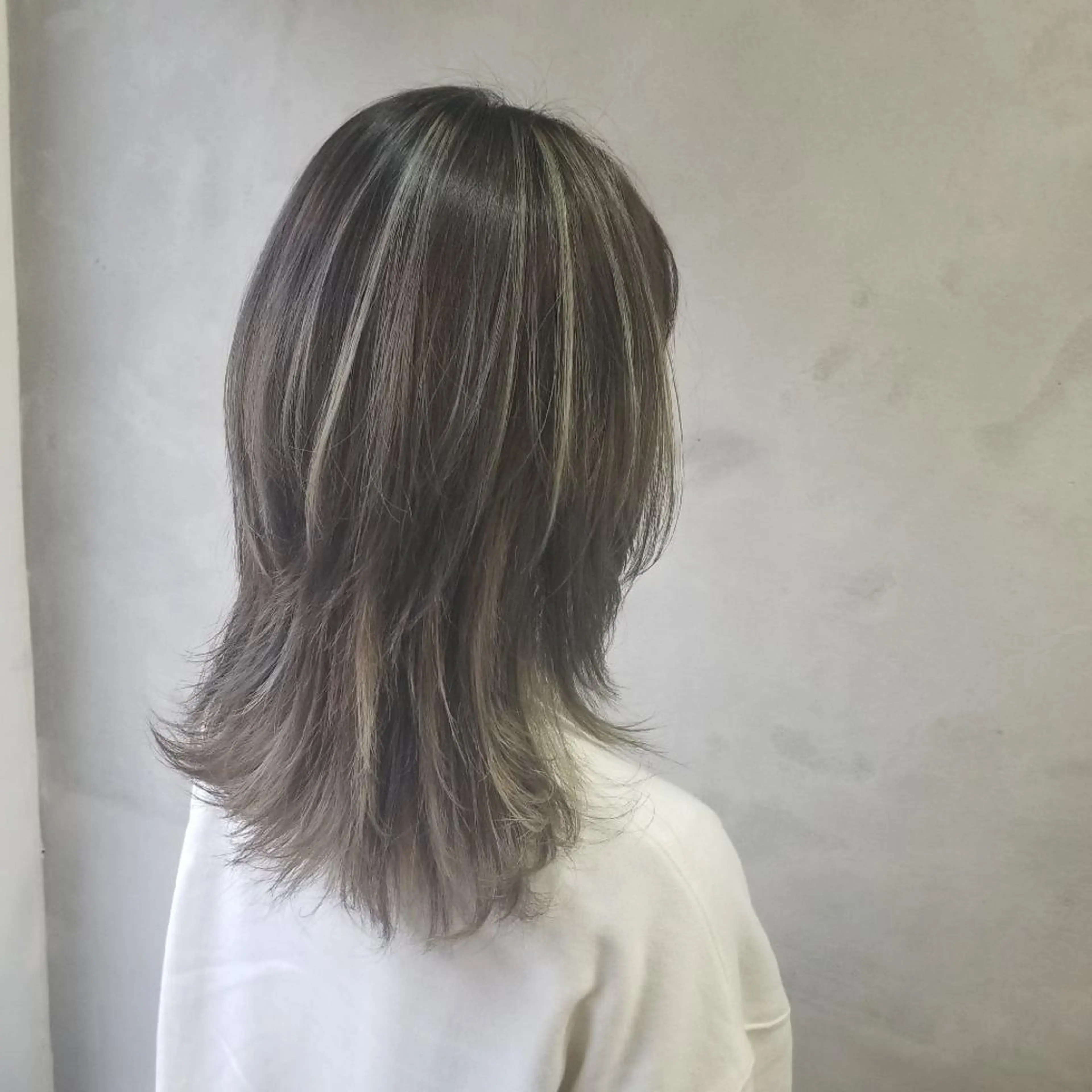 ミディアム ヘアカラー Le Lien カジのヘアスタイル