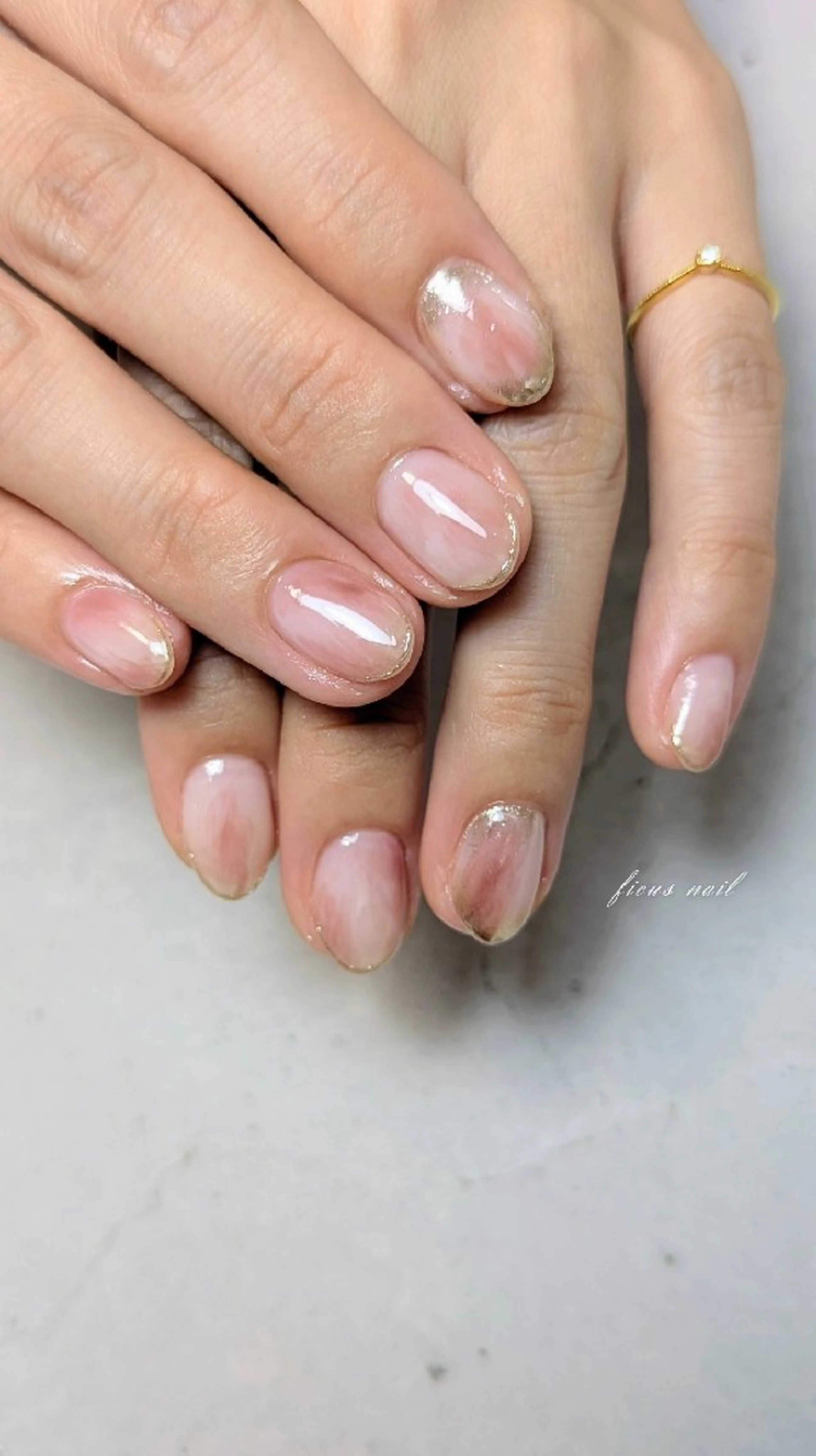 ネイル アートネイル 大理石ネイル(マーブル) オフィスネイル ピンク ショートネイル ハンドネイル ficus nailのネイルデザイン
