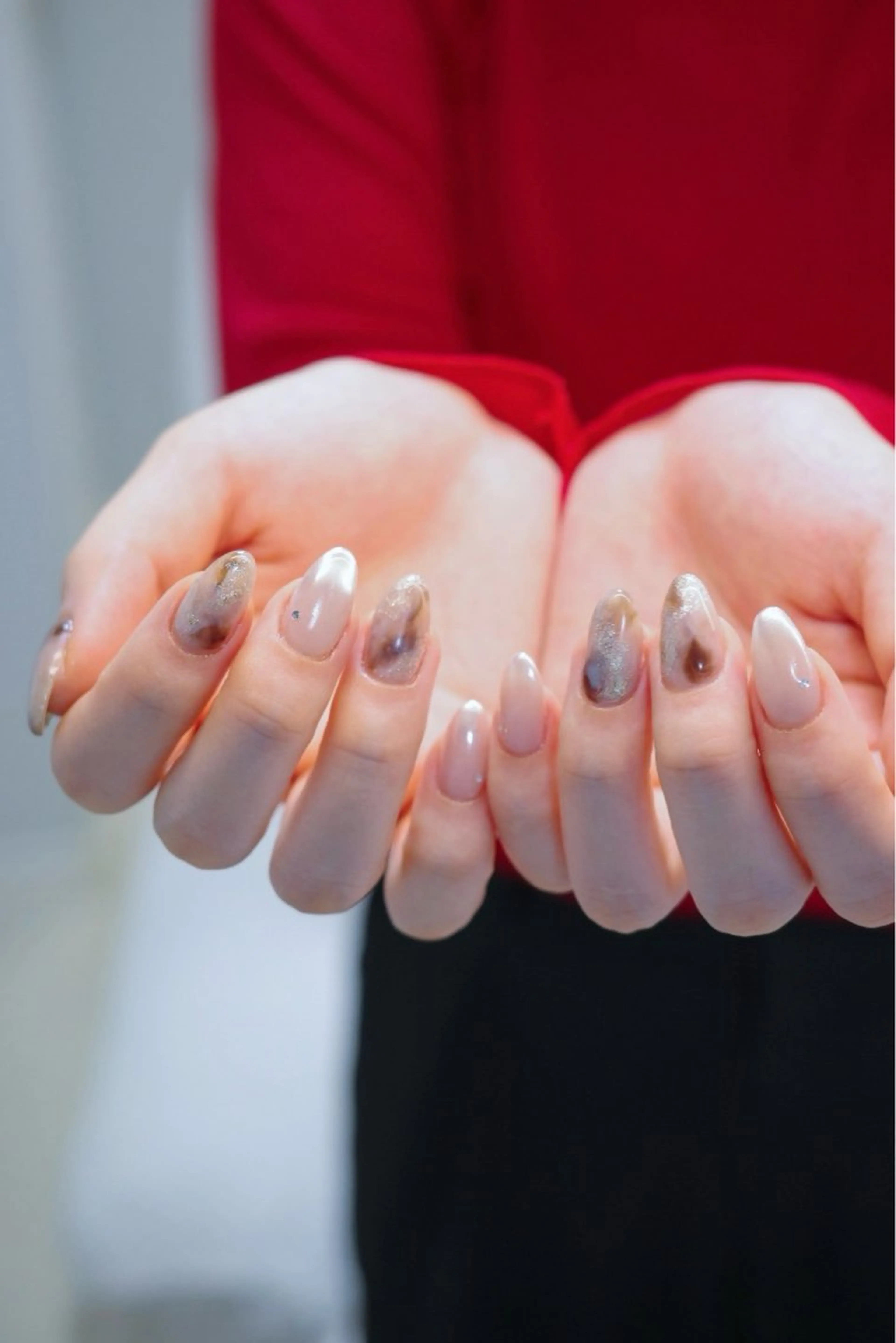 ネイル ブラウン ゴールド ニュアンスネイル シルバー ホワイト ハンドネイル pointillé .ayaのネイルデザイン