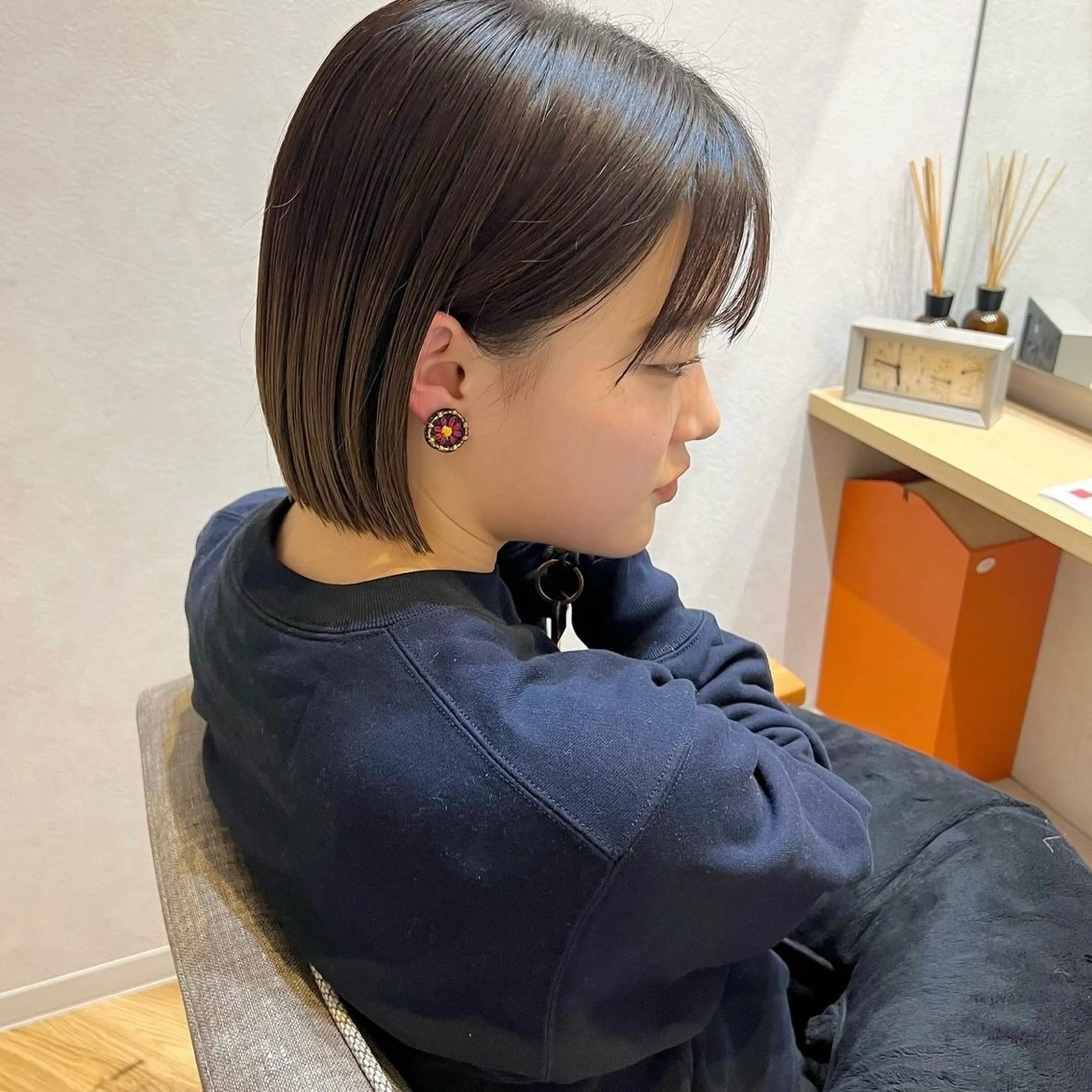 ミディアム カット 濱野 梨奈のヘアスタイル