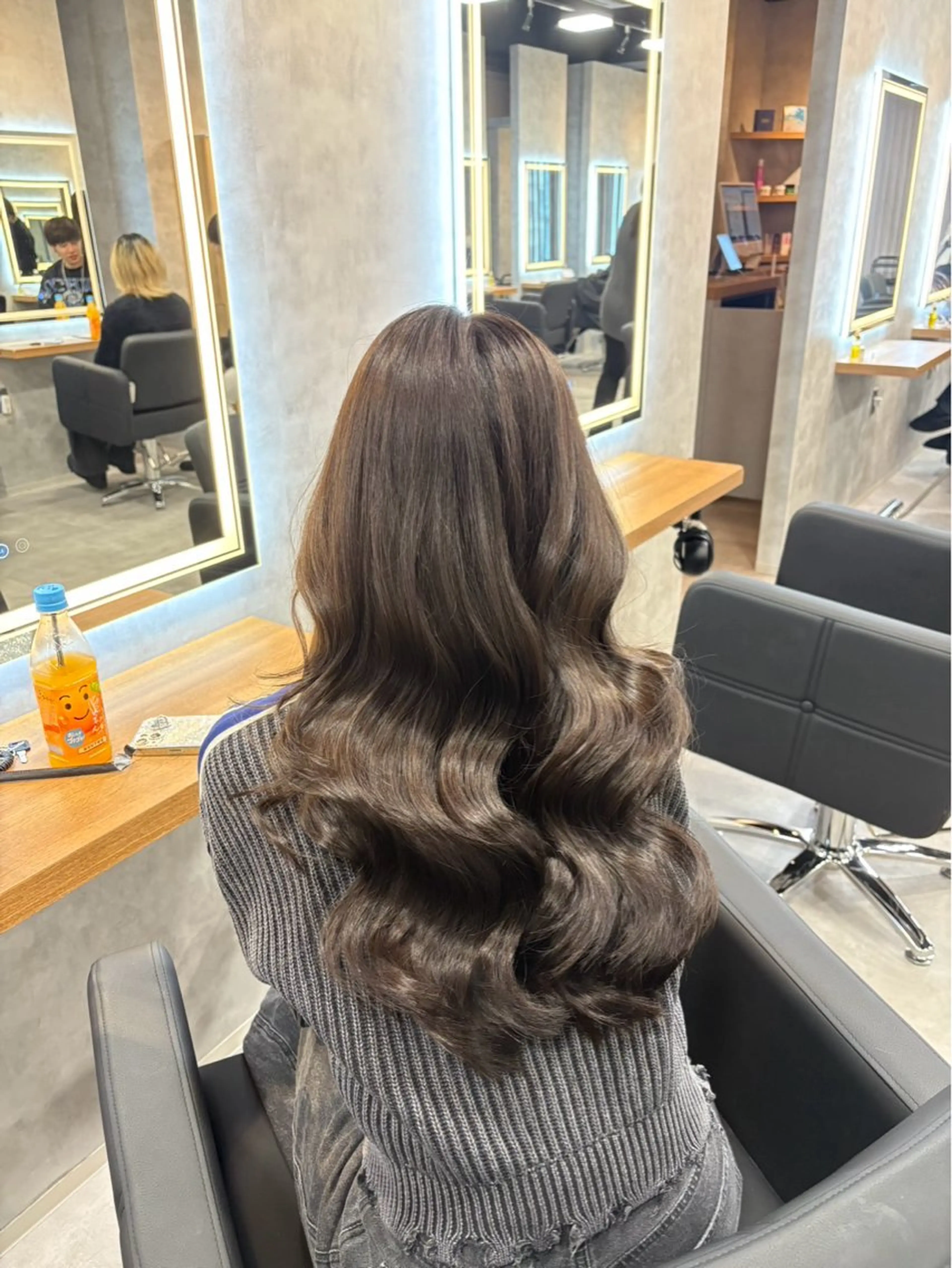 ロング カラー ヘアアレンジ カット ヘアカラー ヘアセット レイヤーカット×透明 感カラーHAYATOのヘアスタイル