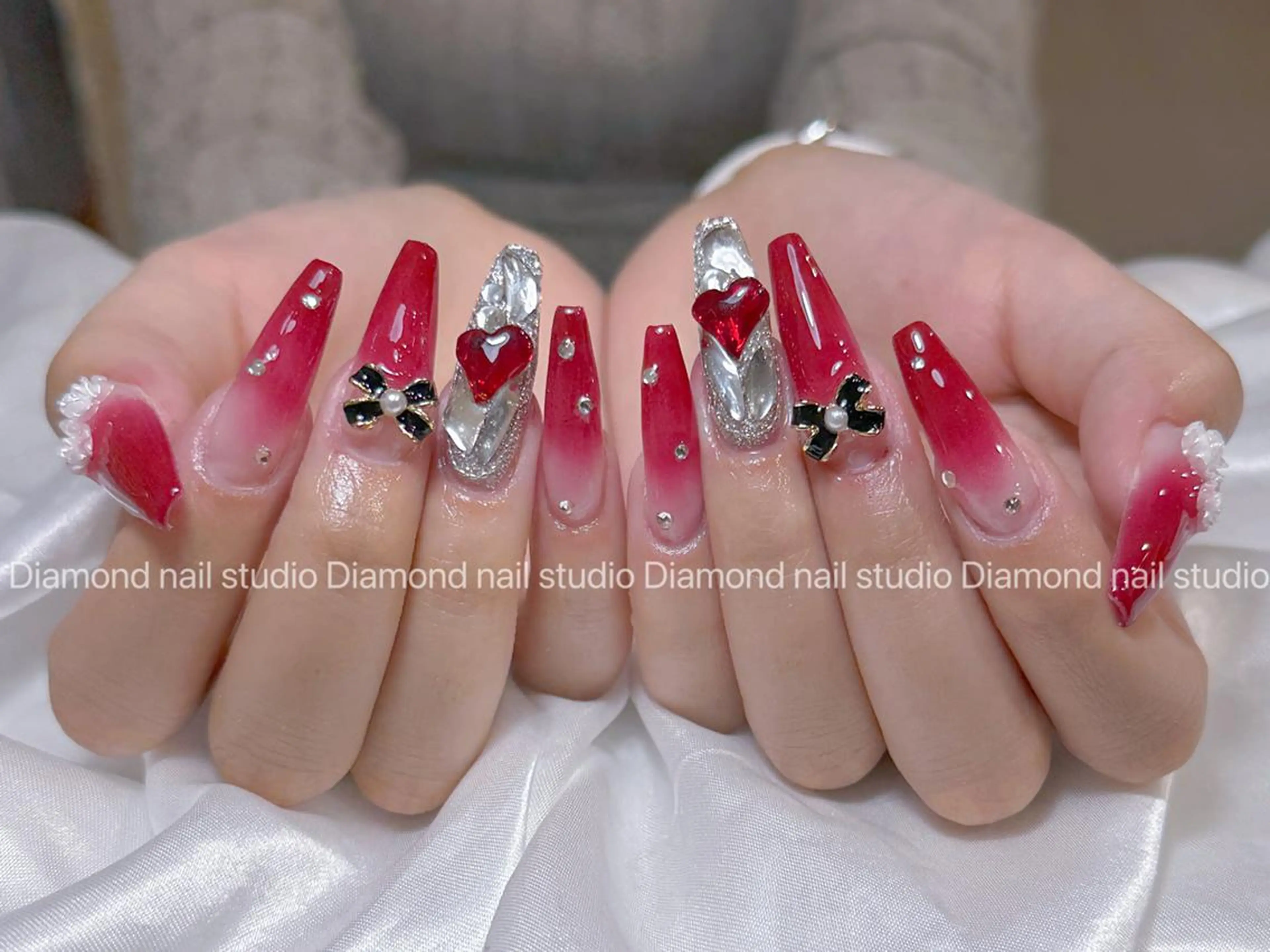 ネイル ハンドネイル ハンドケア Mio ⛱のネイルデザイン