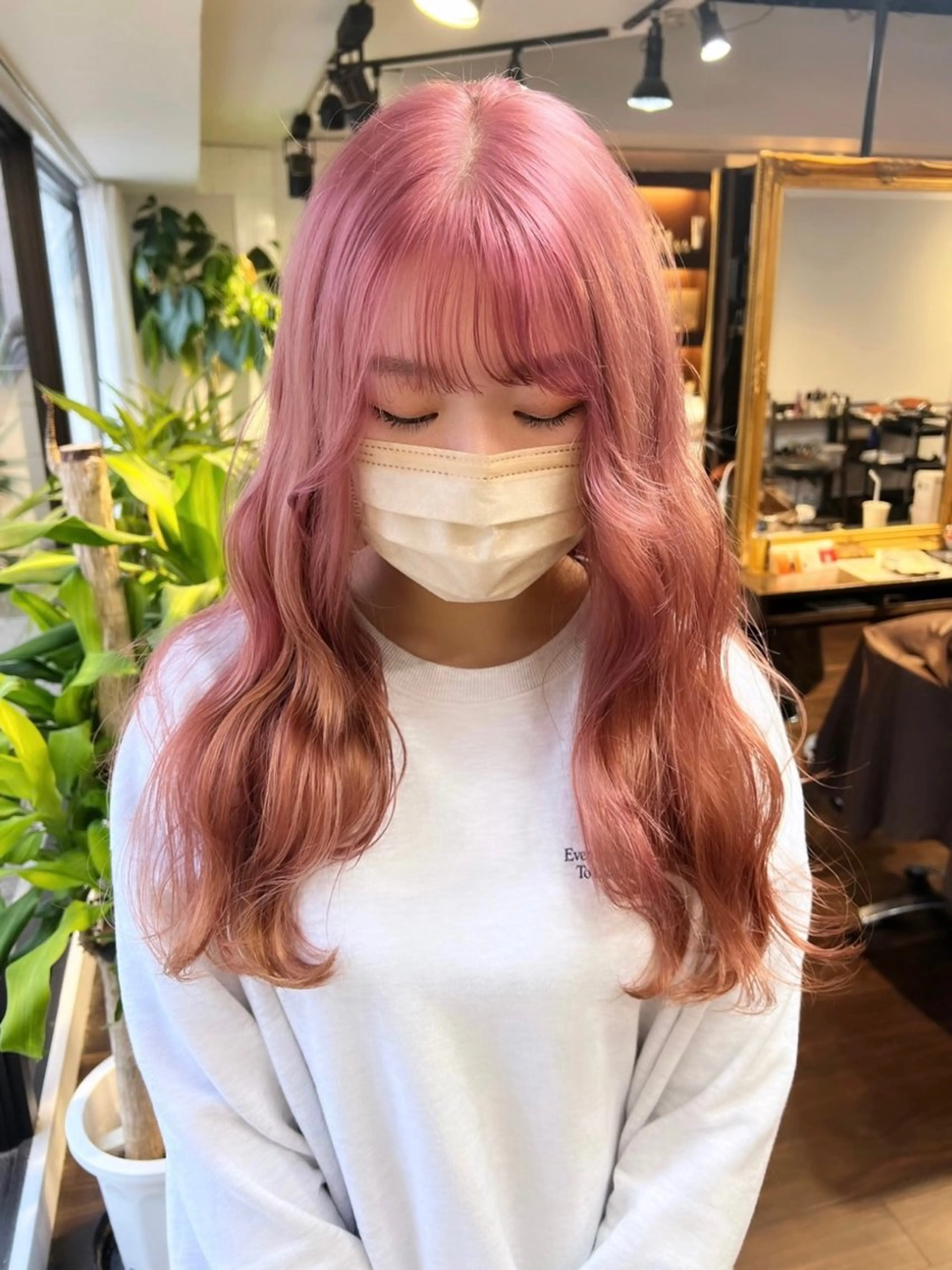 ロング カラー ブリーチ ケアブリーチ 透明感カラー デザインカラー ダブルカラー nendo_hair所属・ハイトーン/ブリーチ レイヤーsonokaのヘアスタイル