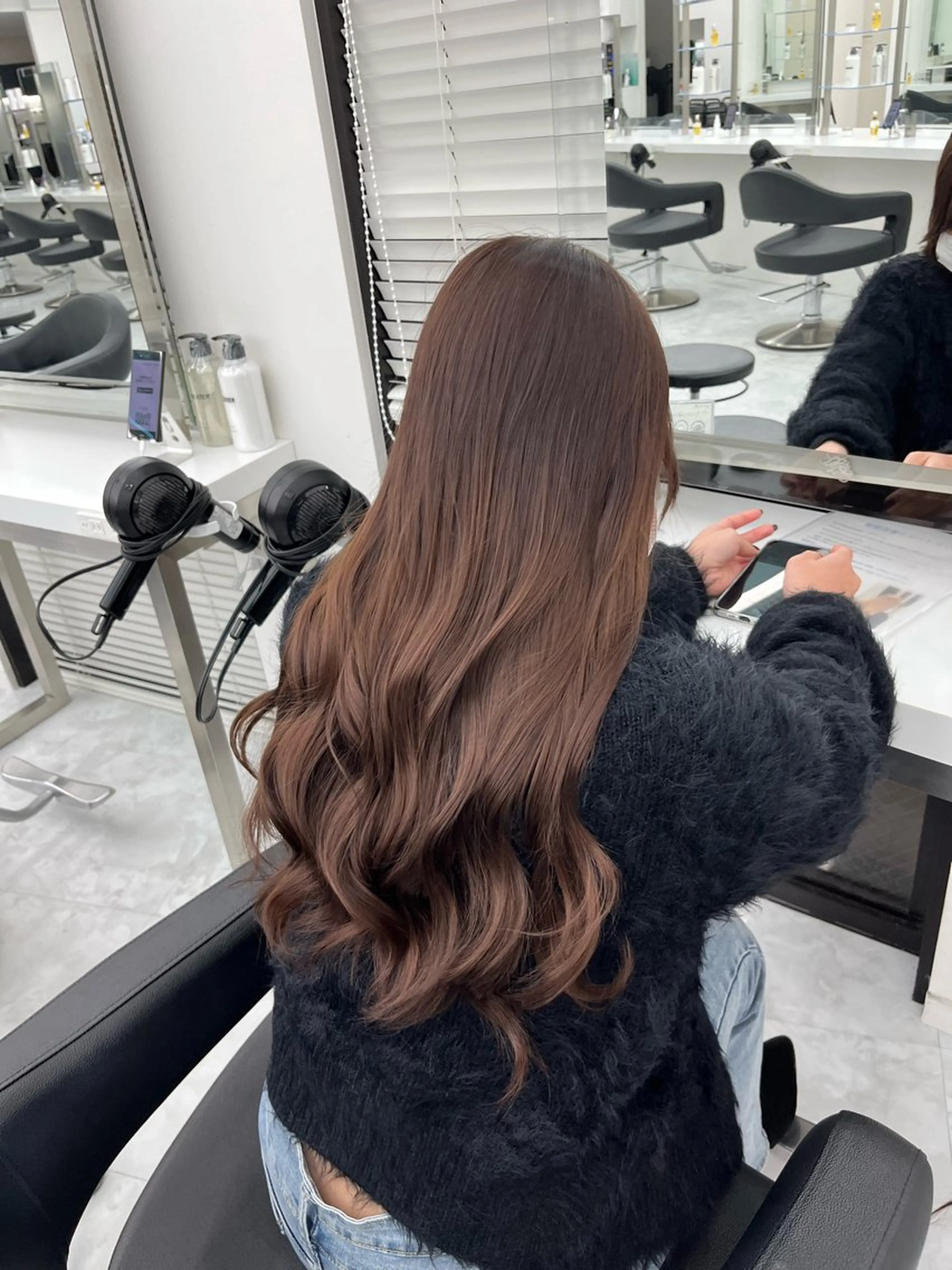 ロング カラー ヘアアレンジ 艶髪ハイトーン🫧 Kurehaのヘアスタイル