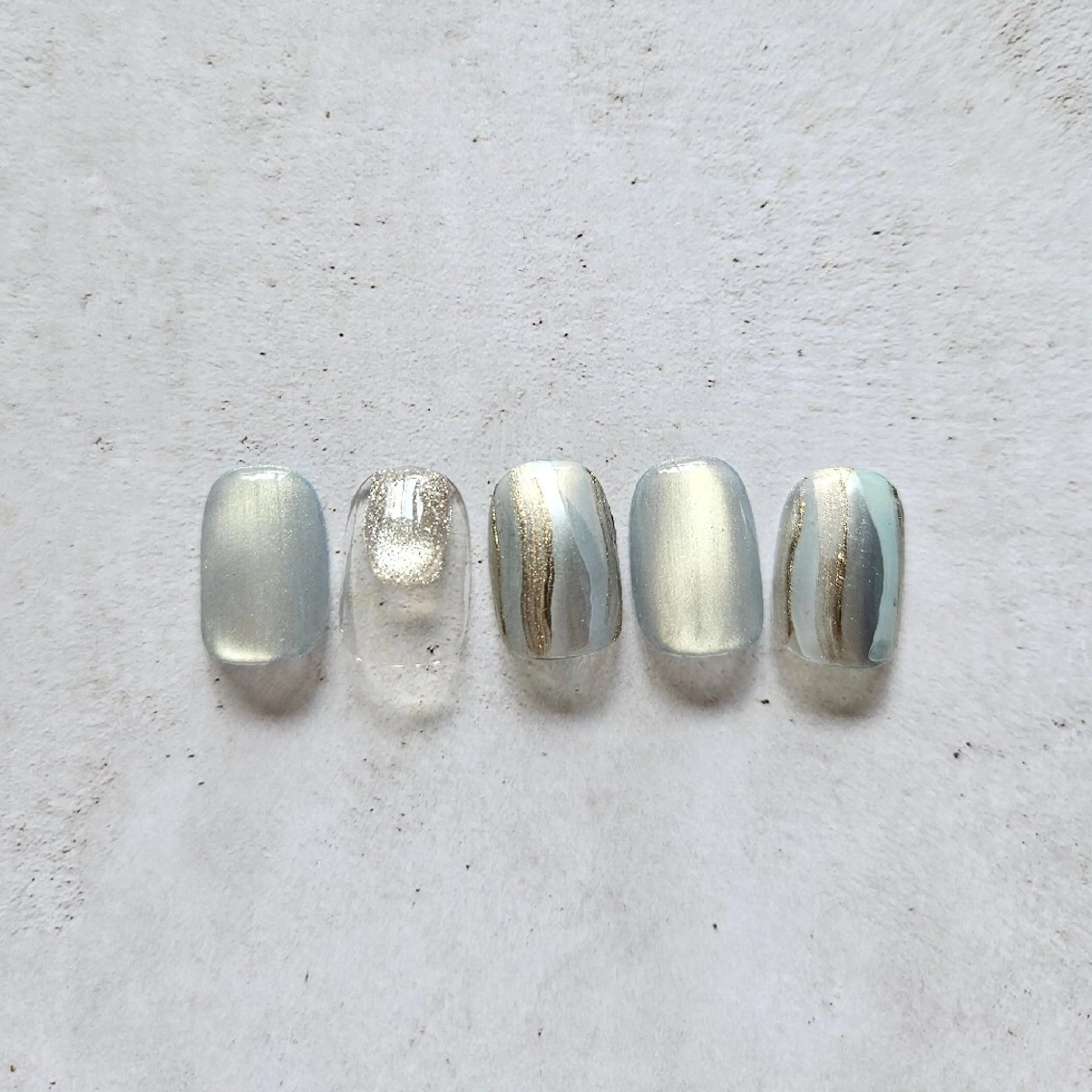 ネイル マグネットネイル ぷっくりネイル シンプルネイル 夏ネイル ハンドネイル Nailsalon manoのネイルデザイン