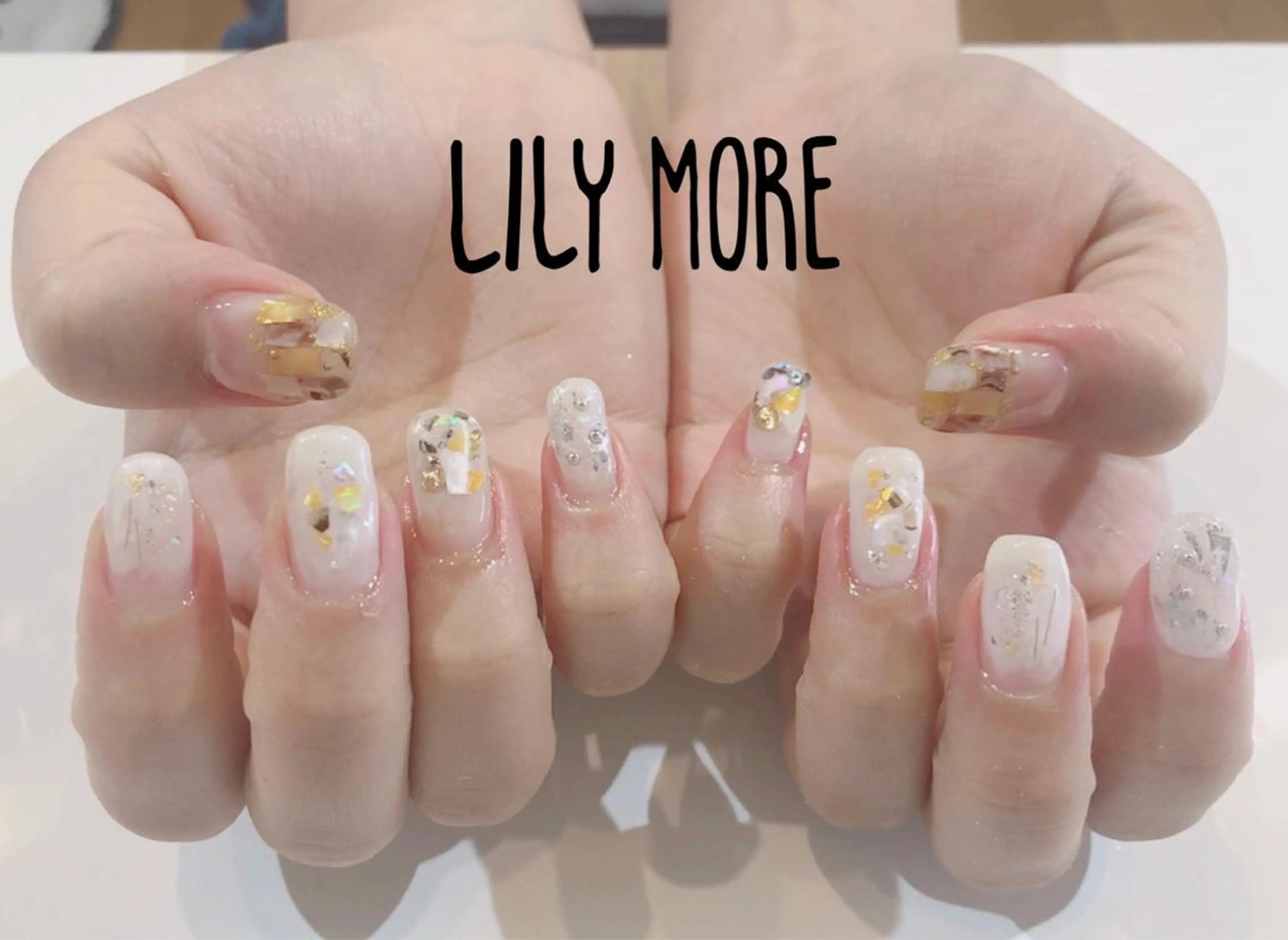 ネイル ニュアンスネイル Lily closetのネイルデザイン