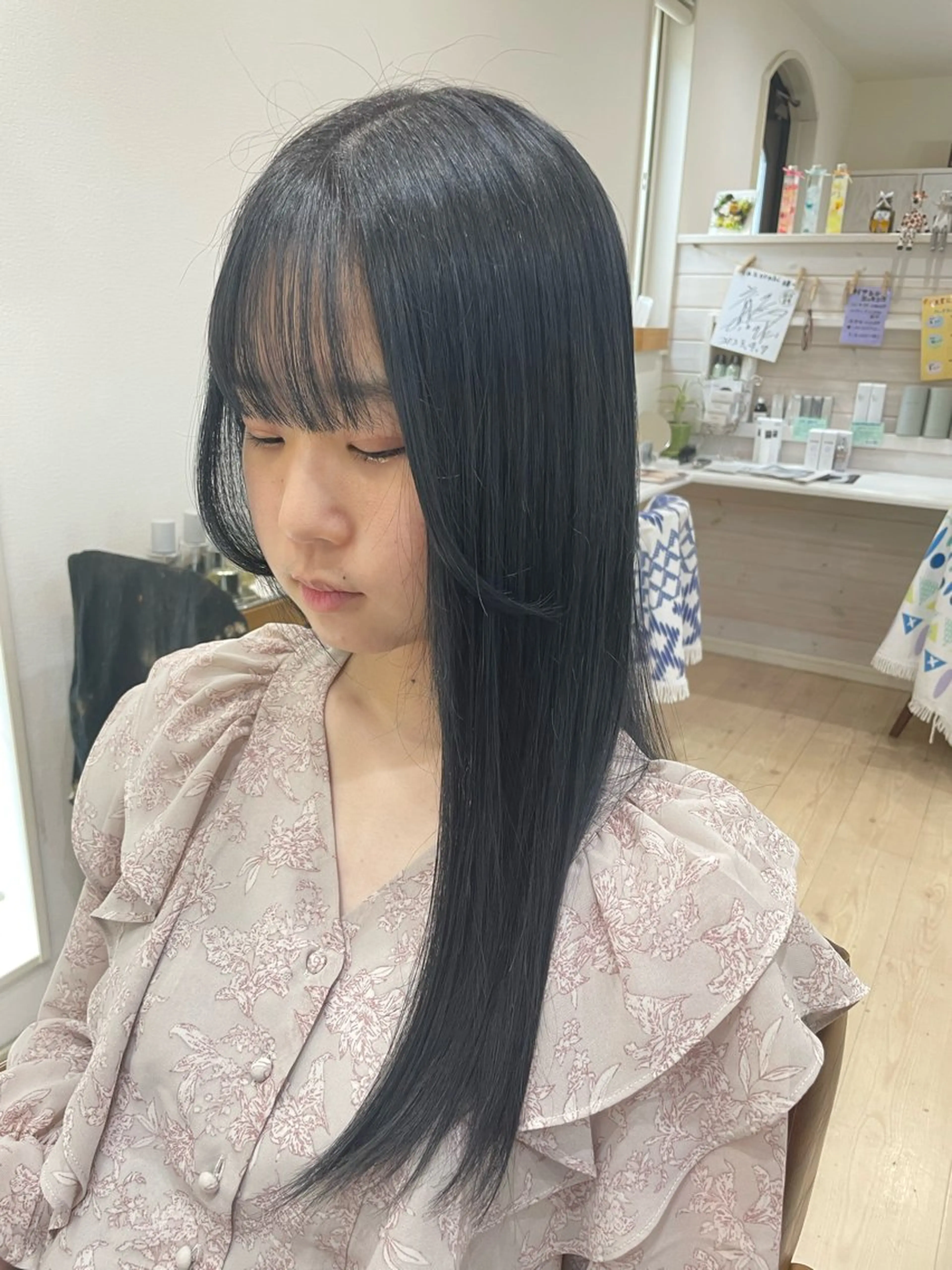 ロング カラー 原田 桜花のヘアスタイル