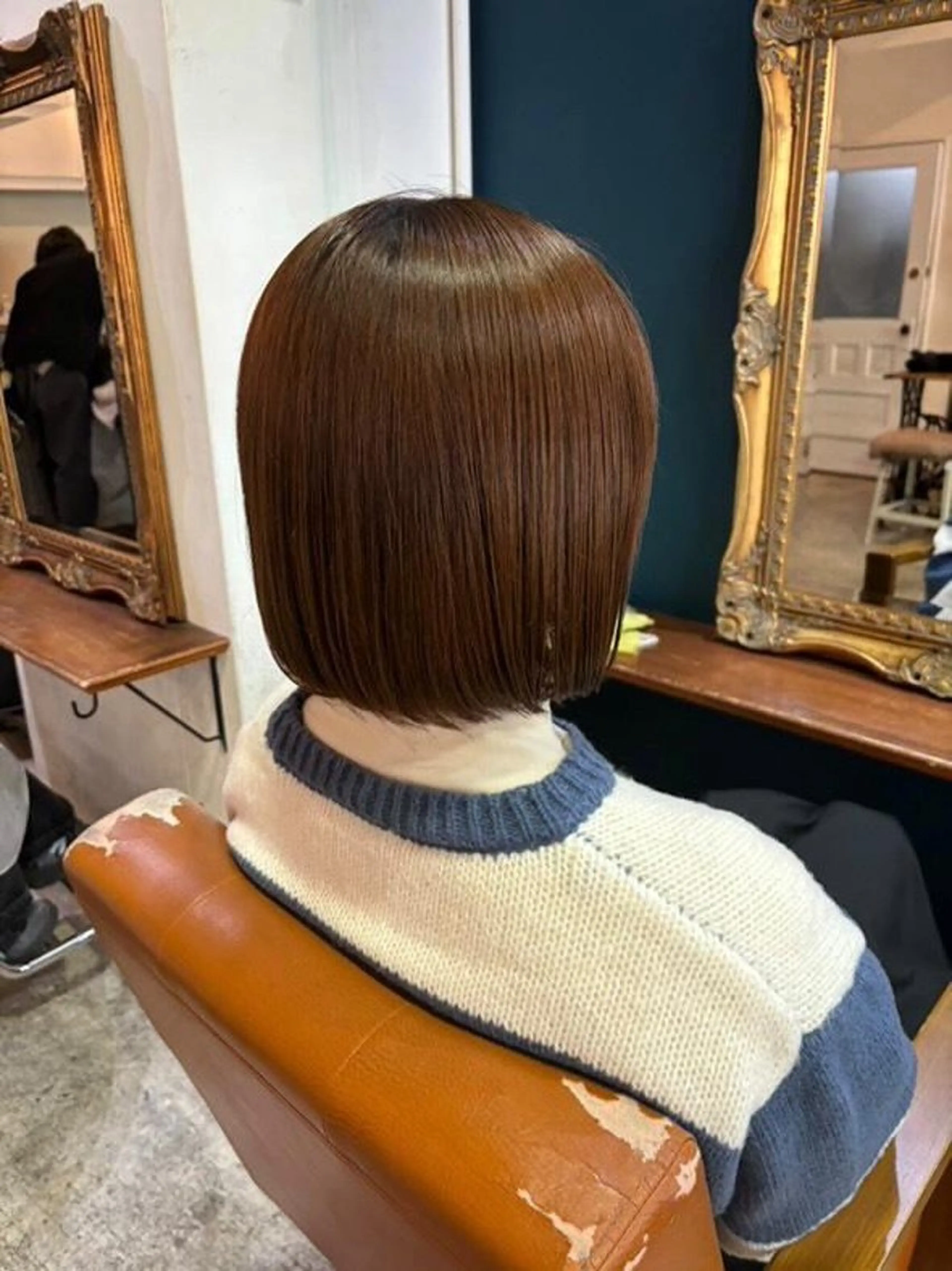 カラー ショート shoto ベージュカラー、ボブのヘアスタイル