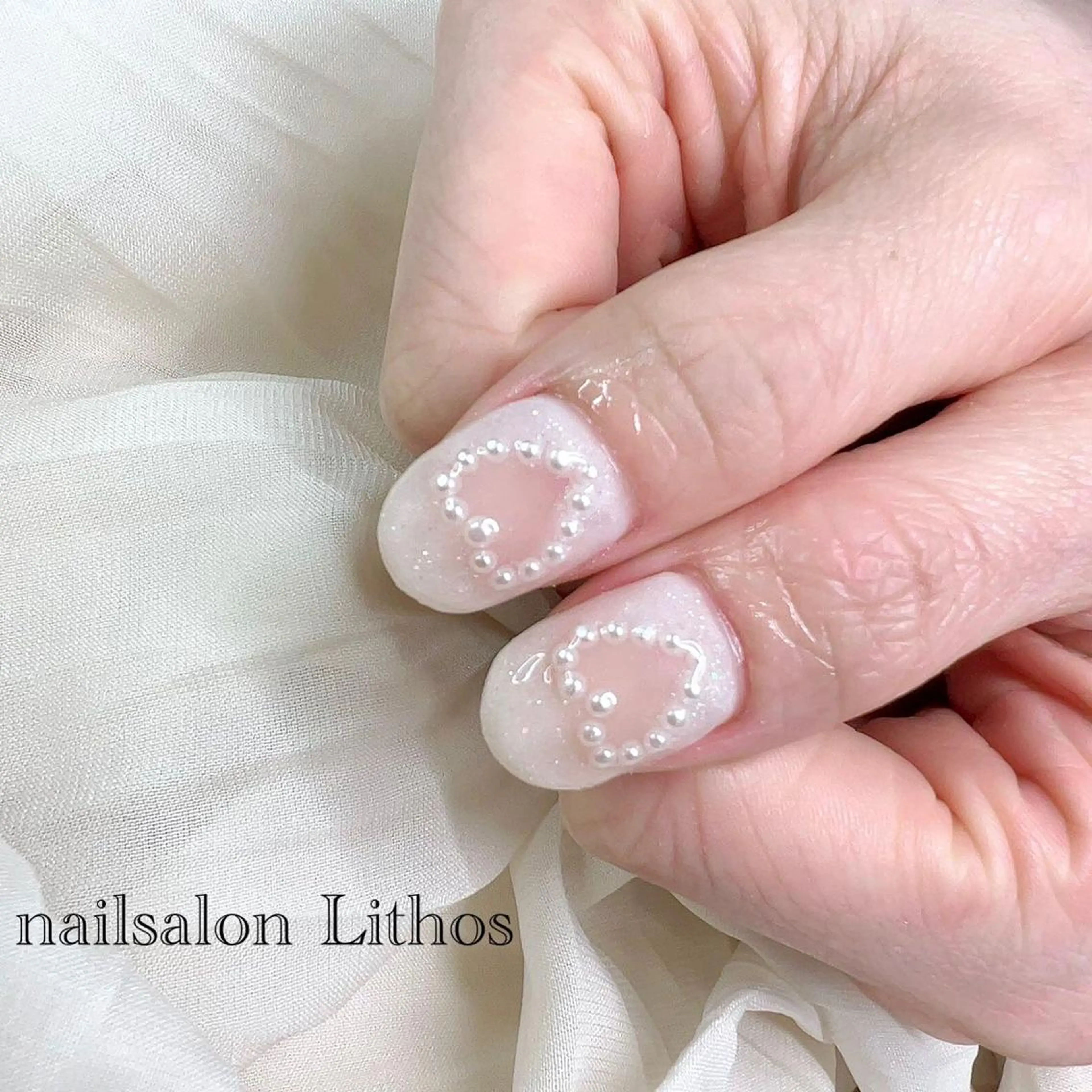 ネイル ハート ハンドネイル nailsalon Lithos所属・nailsalon Recontreのネイルデザイン
