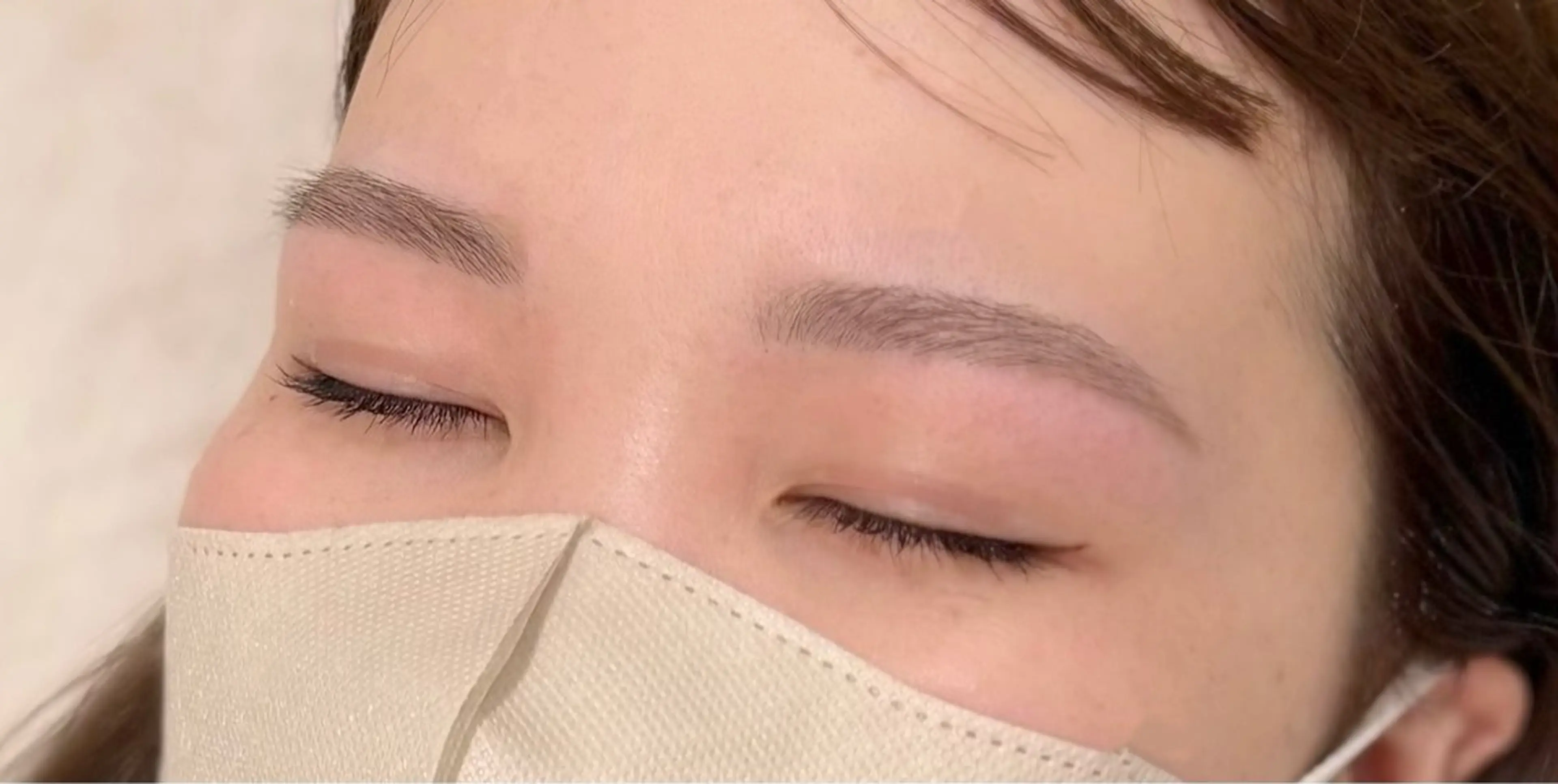 パーソナルアイブロウwax+毛量調整+垢抜け仕上げ付きの写真