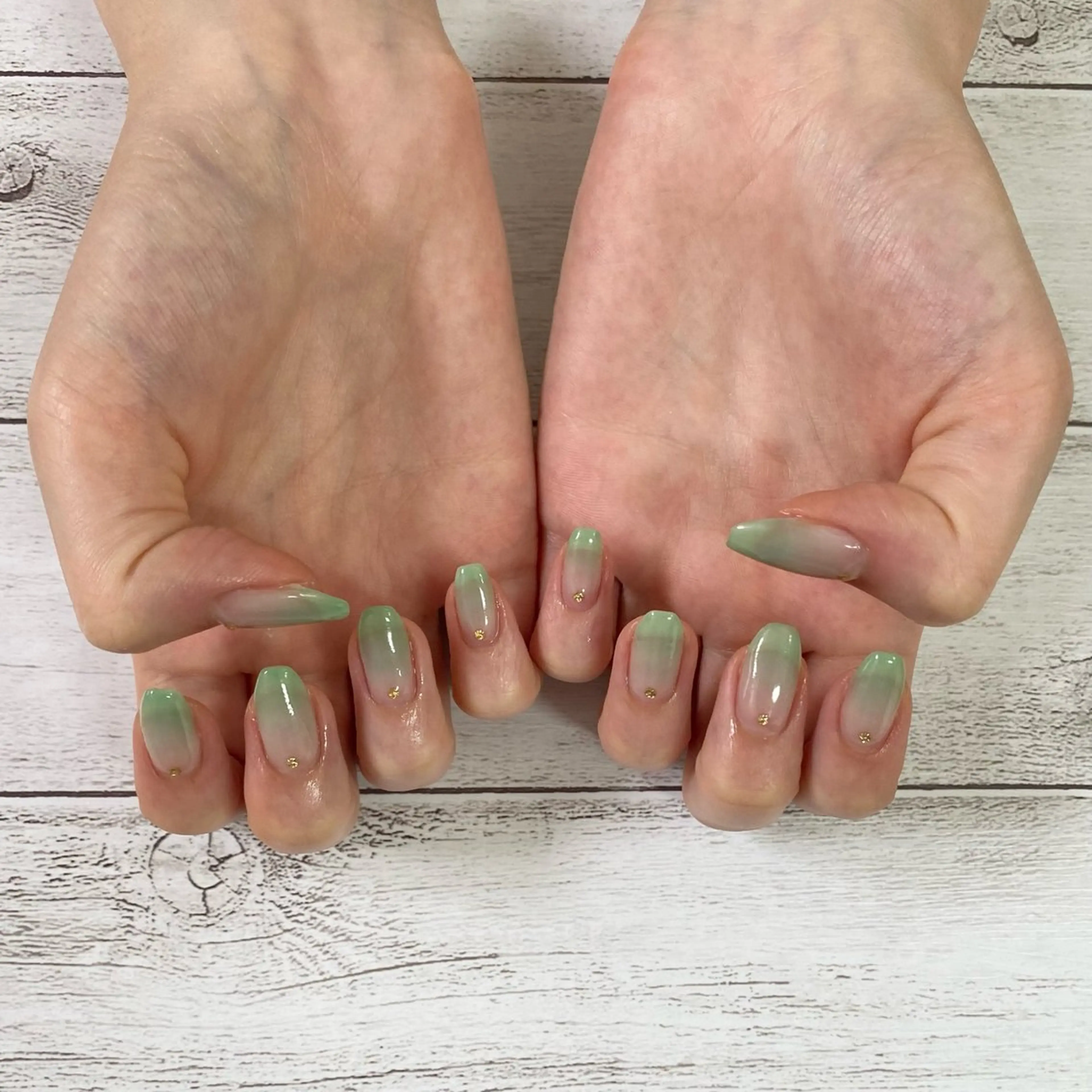 ネイル グラデーション ハンドネイル nail salon muuのネイルデザイン