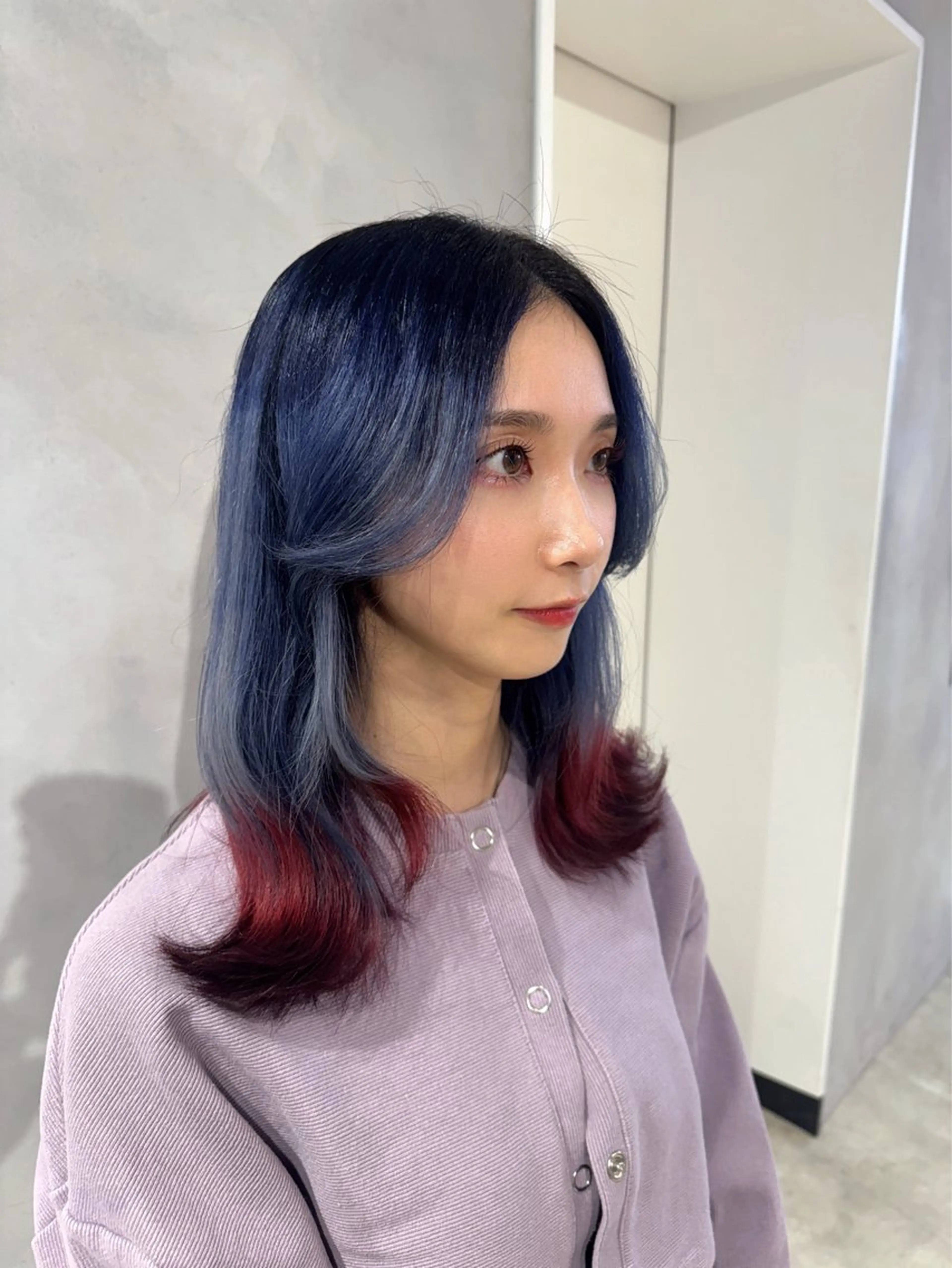 カラー ブルーカラー レッドカラー シルバー 透明感カラー✨艶髪 制作🌱山根あゆみのヘアスタイル