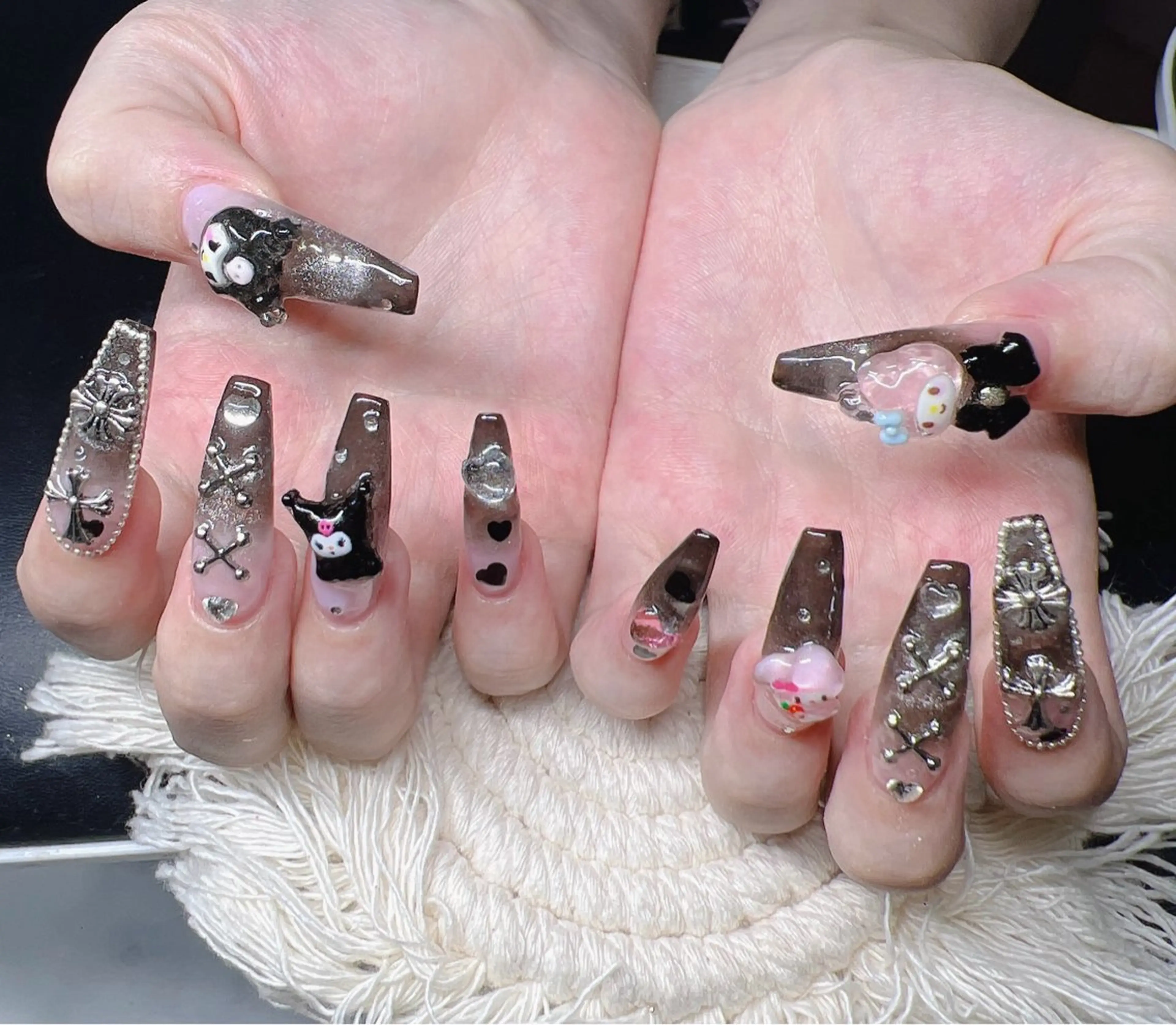 ネイル ハンドネイル Lee Nailsのネイルデザイン