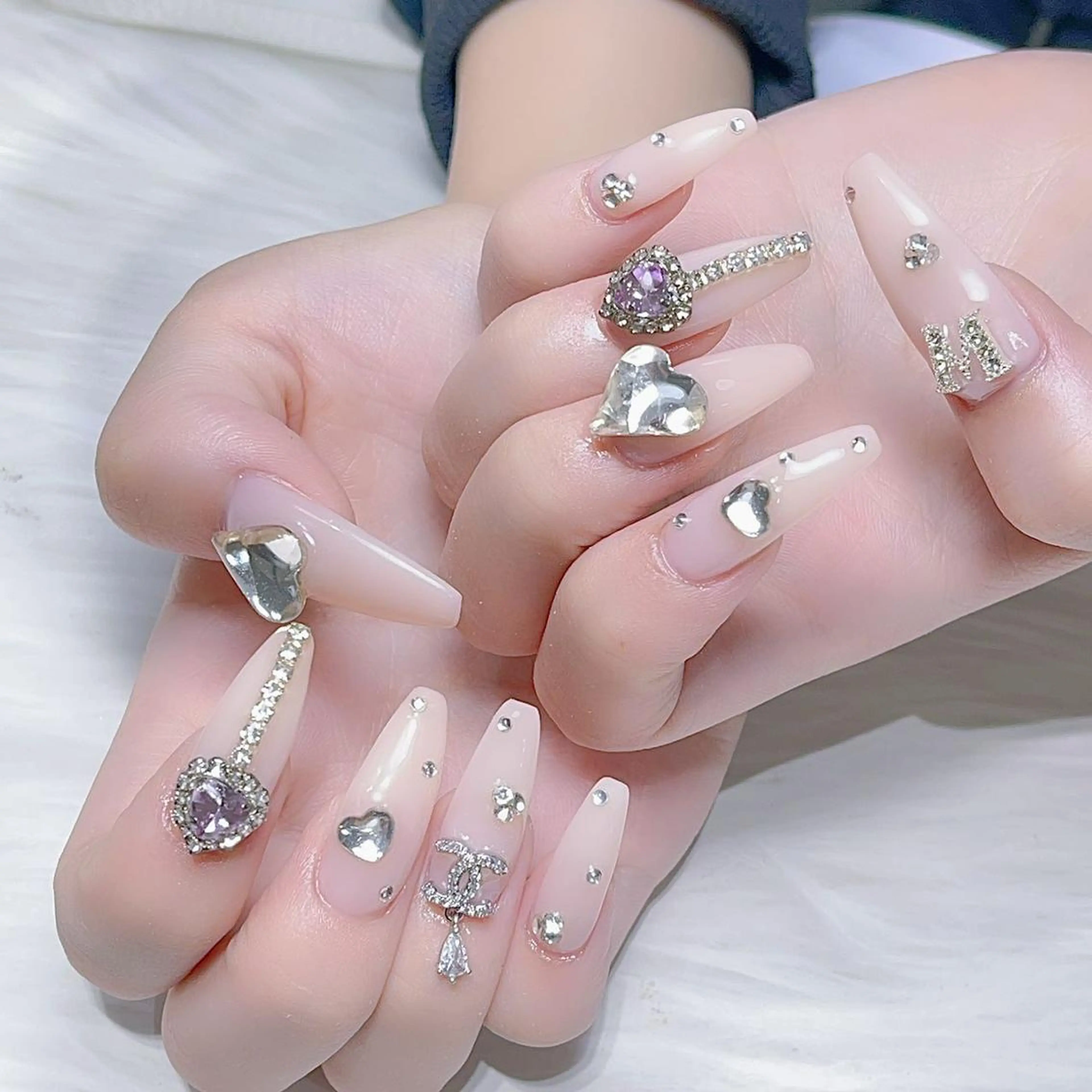 ネイル ハンドネイル Queens みなみのネイルデザイン