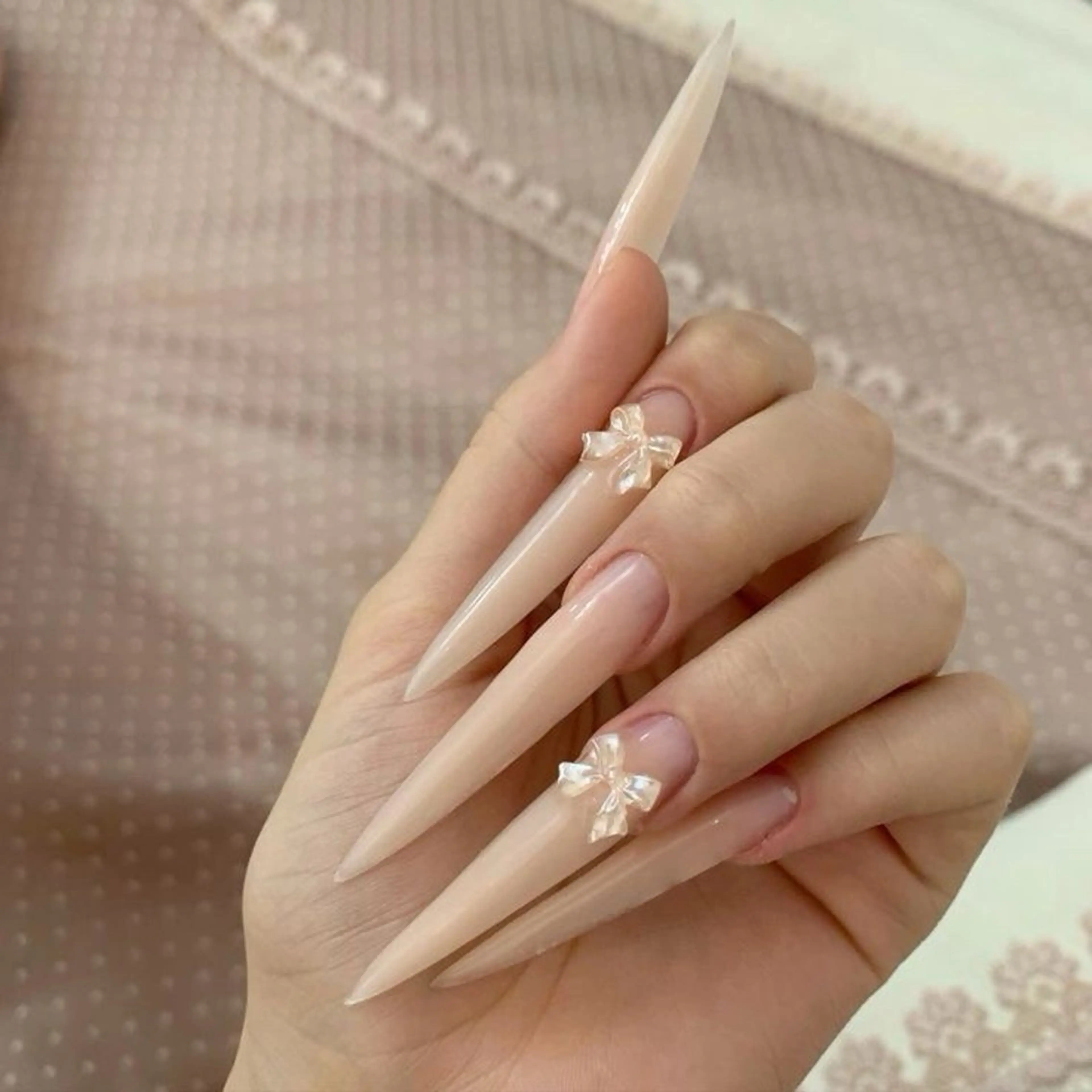 ネイル フレンチネイル ジェルネイル キラキラネイル 韓国ネイル マグネットネイル Julli nail studio所属・Julli NailStudioのネイルデザイン