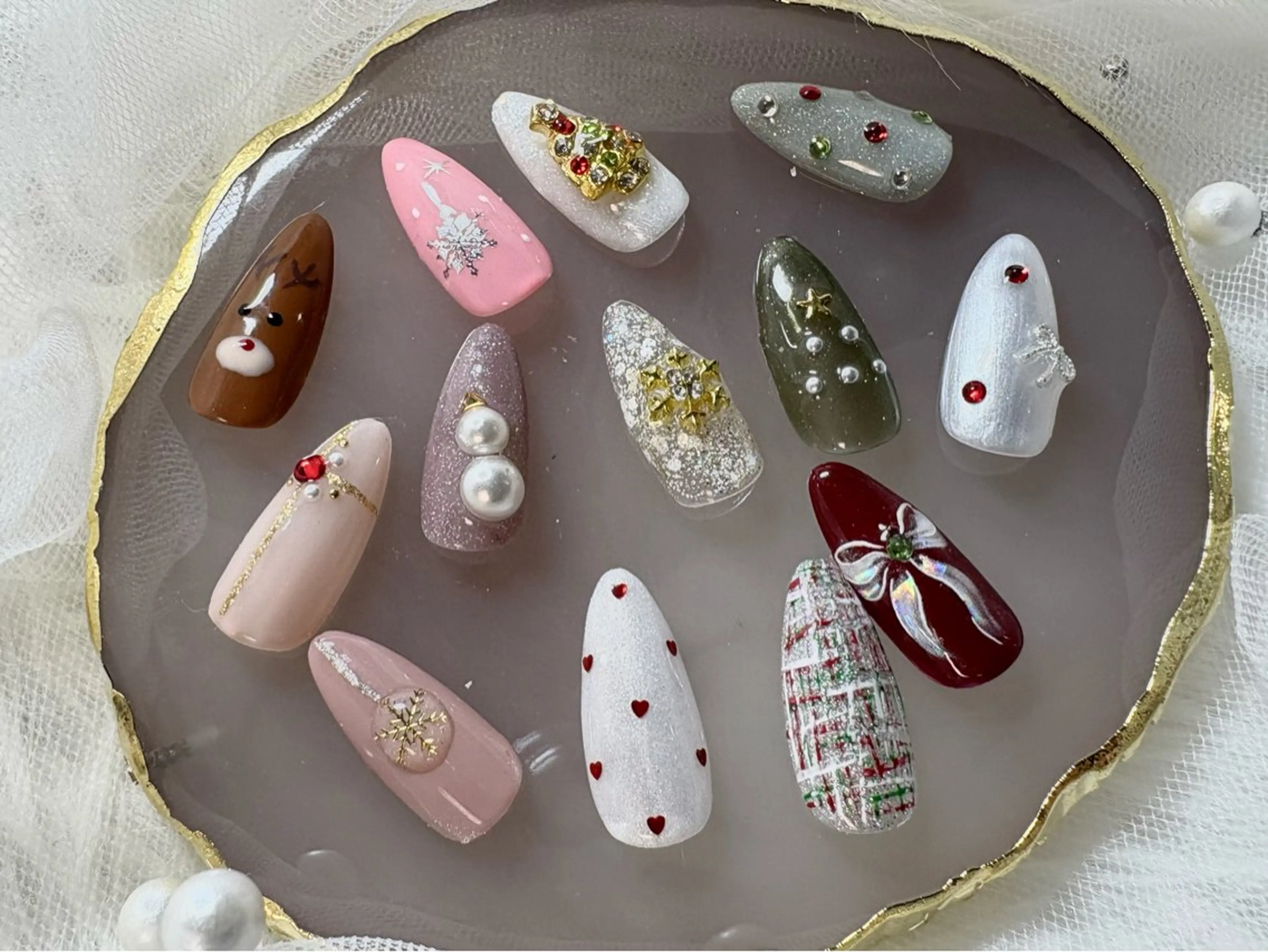 オフ無しクリスマスアートワンカラー➕クリスマスアート2本(10本同じ色になります💅)の写真