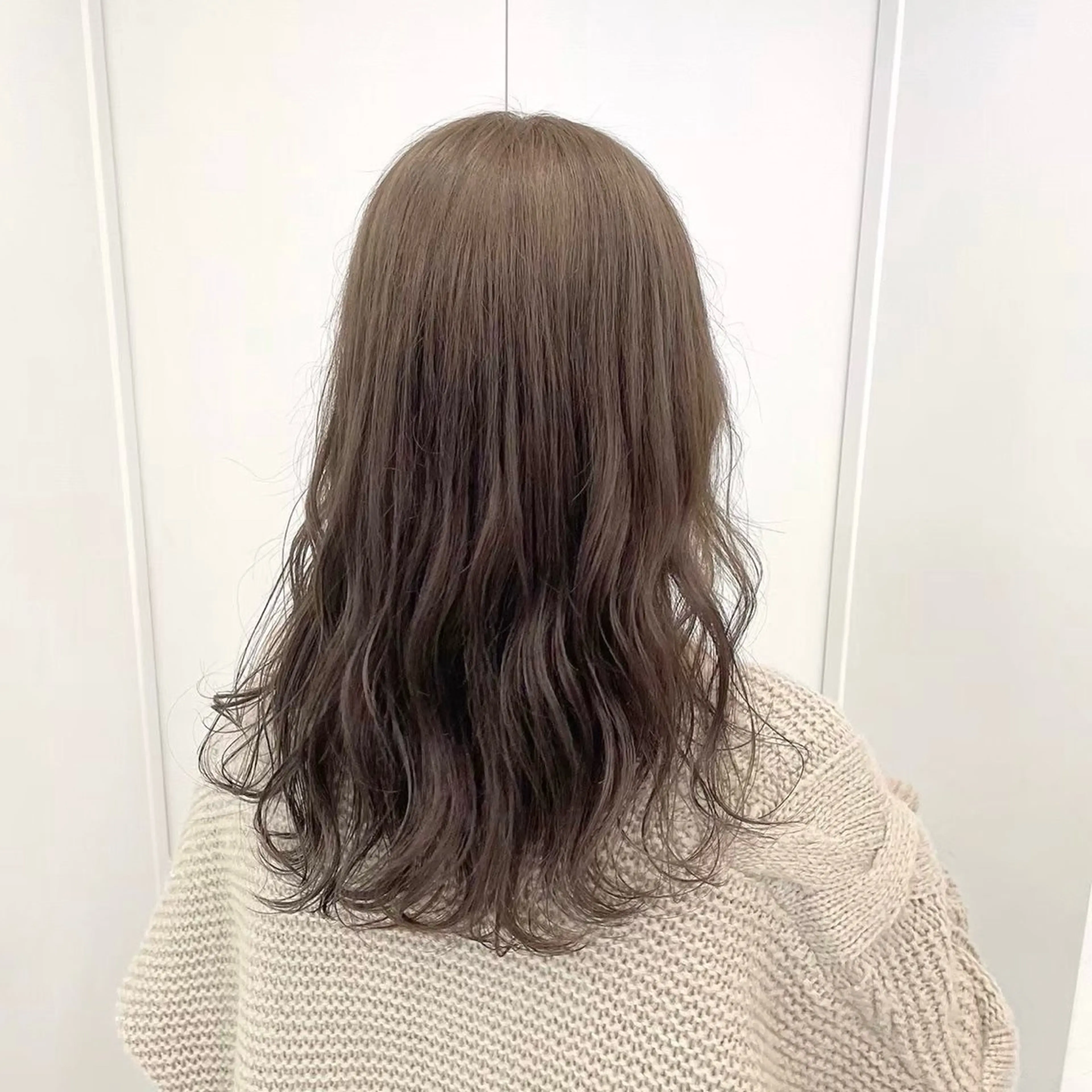 ミディアム カラー ヘアカラー トリートメント 海外風ブリーチなし 🫒Rion🫒🩶のヘアスタイル