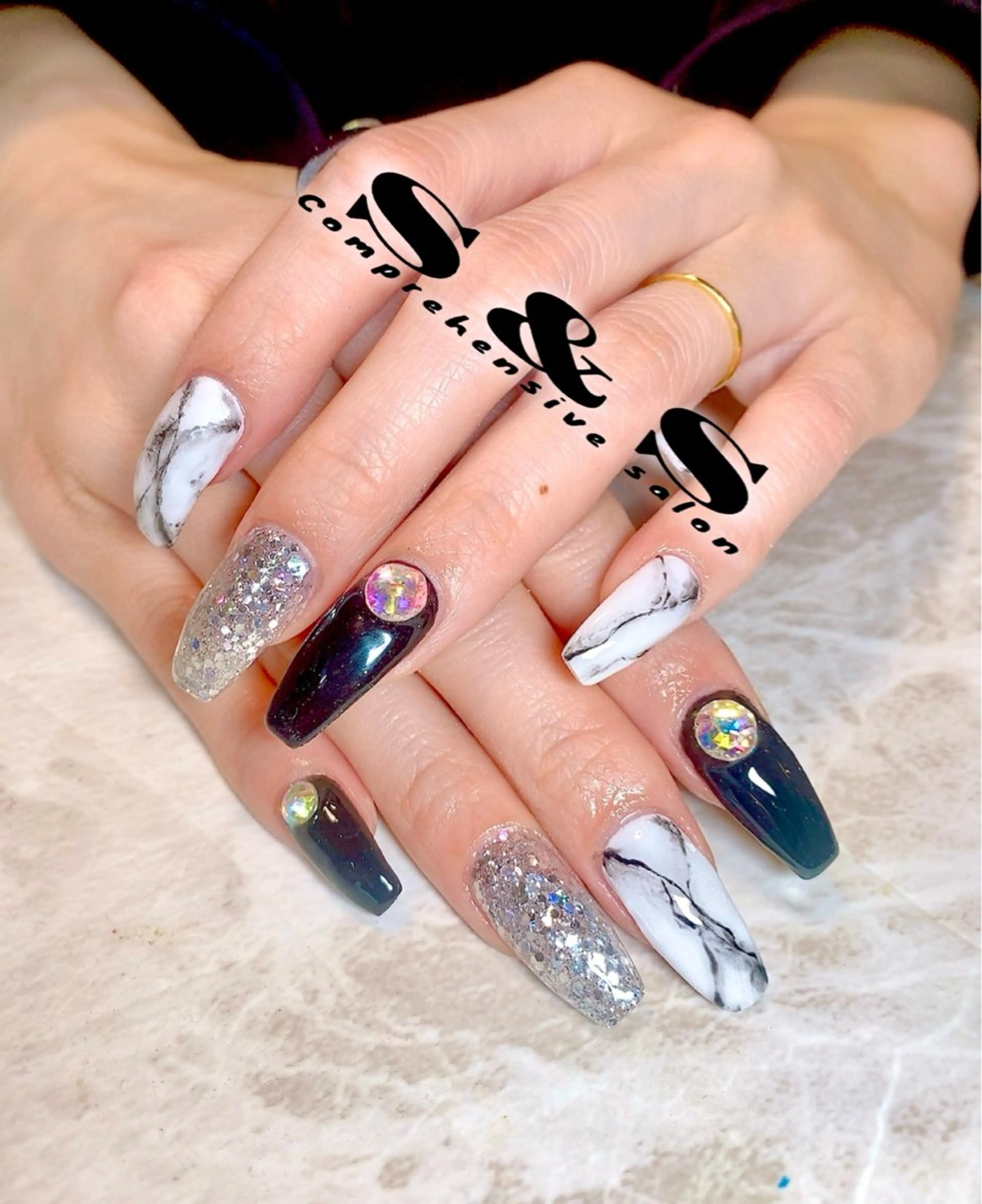 ネイル 長さ出し メンズネイル 持ち込み スカルプネイル S&S 村田小百合のネイルデザイン