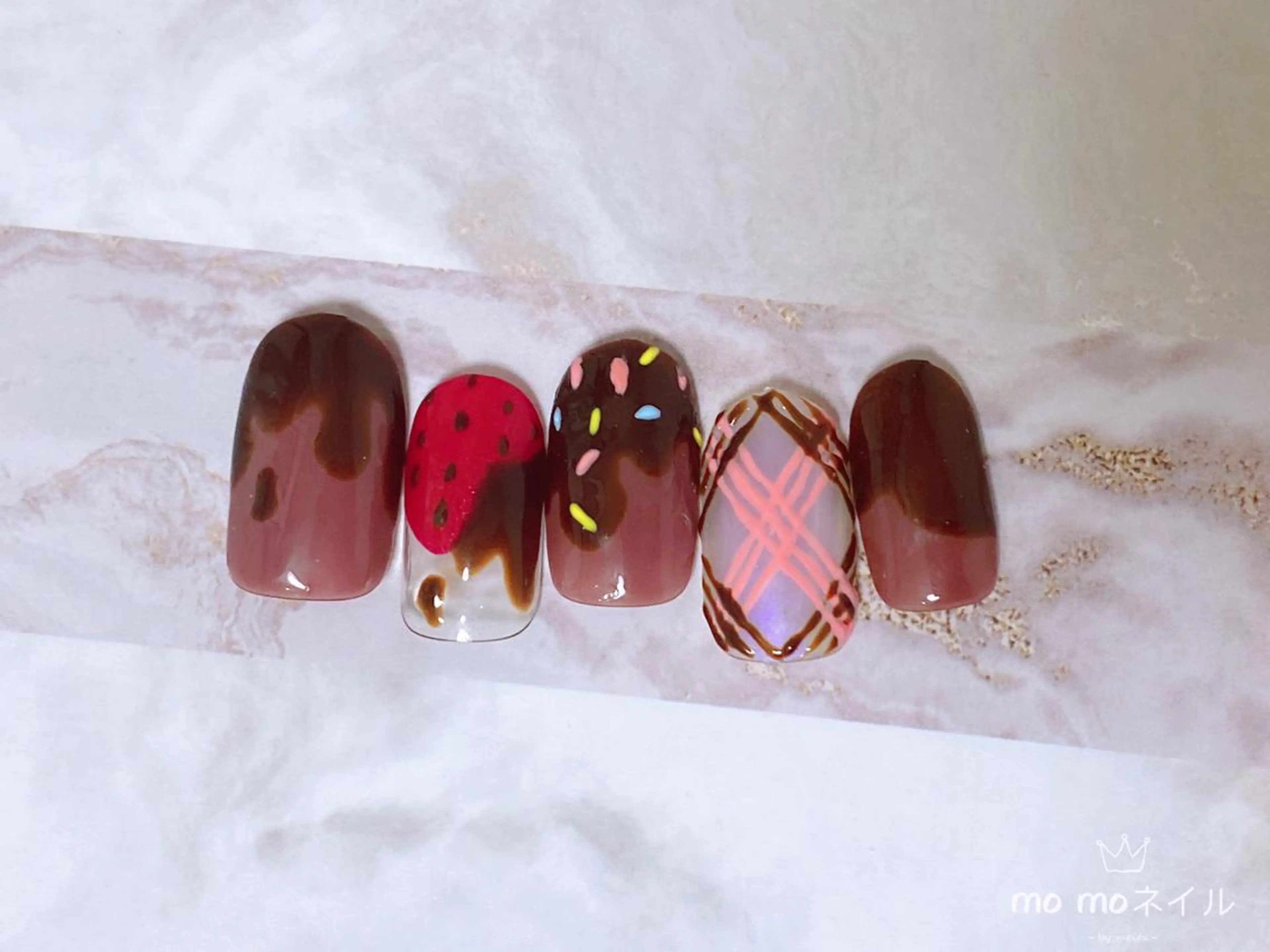 ネイル バレンタイン MOMO nailのネイルデザイン