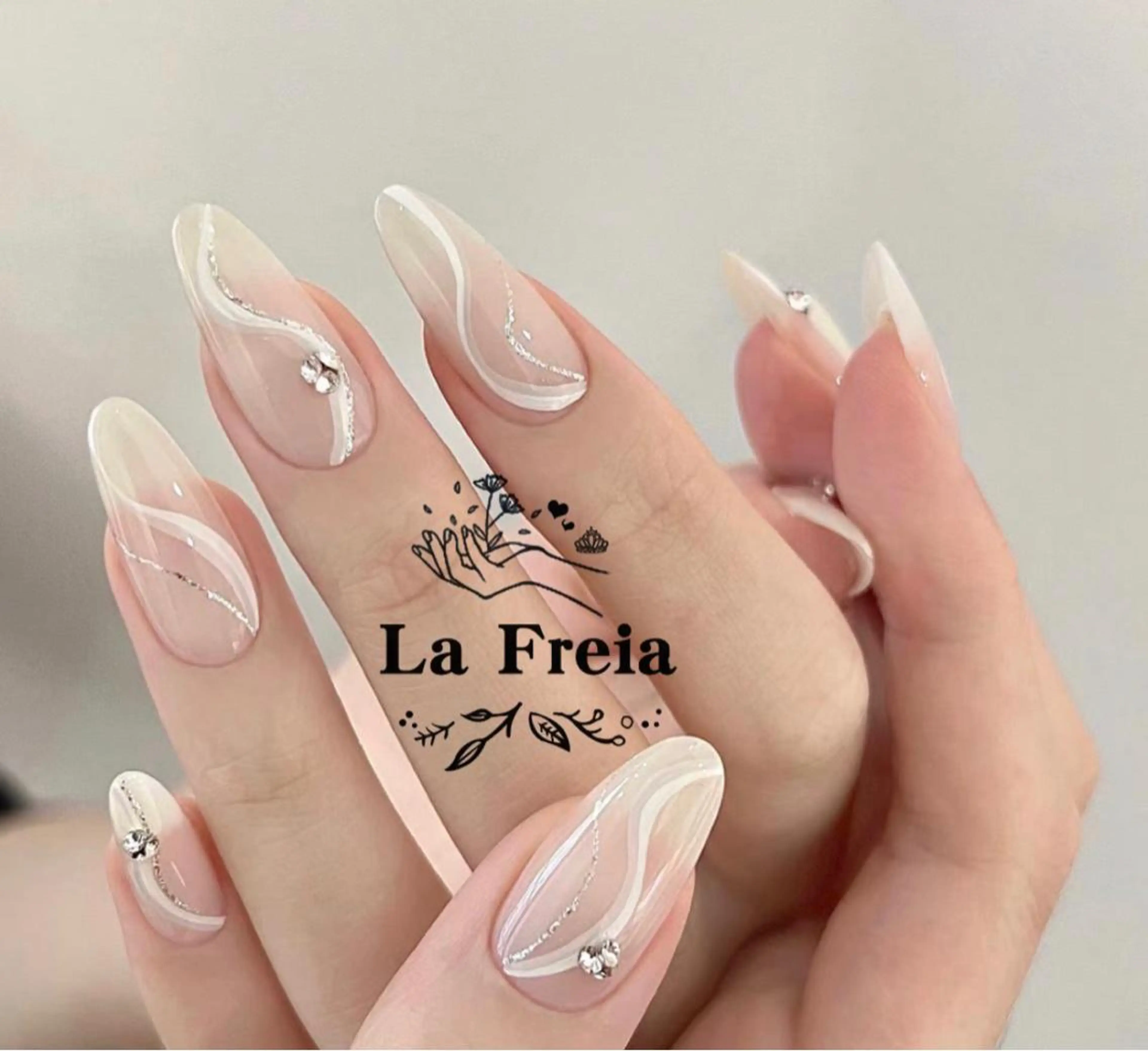 ネイル ハンドネイル ハンドケア 🤩 Yuliaユリアのネイルデザイン