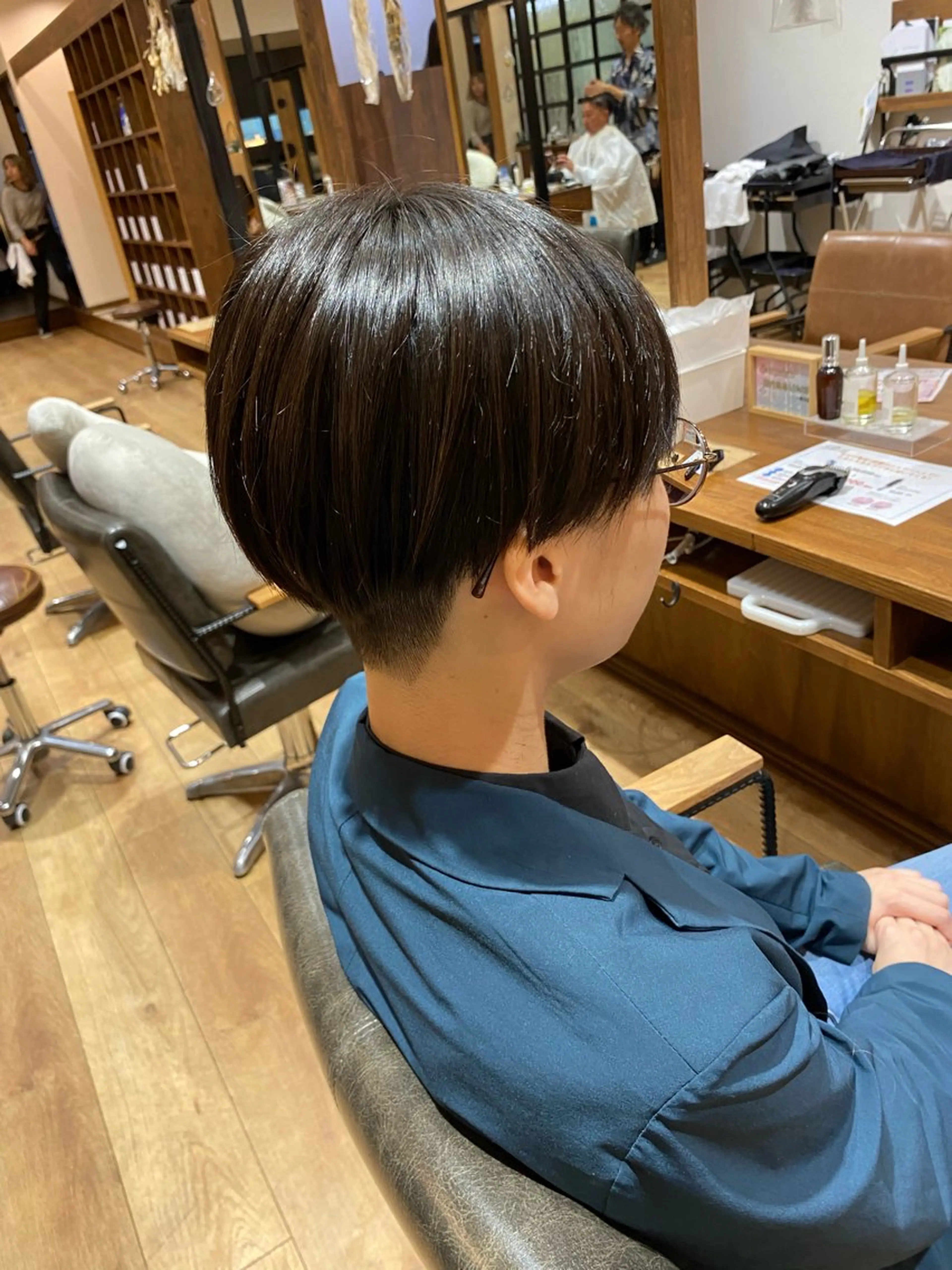 ショート ショートヘア 刈り上げ カット 暖色系カラー まおのヘアスタイル