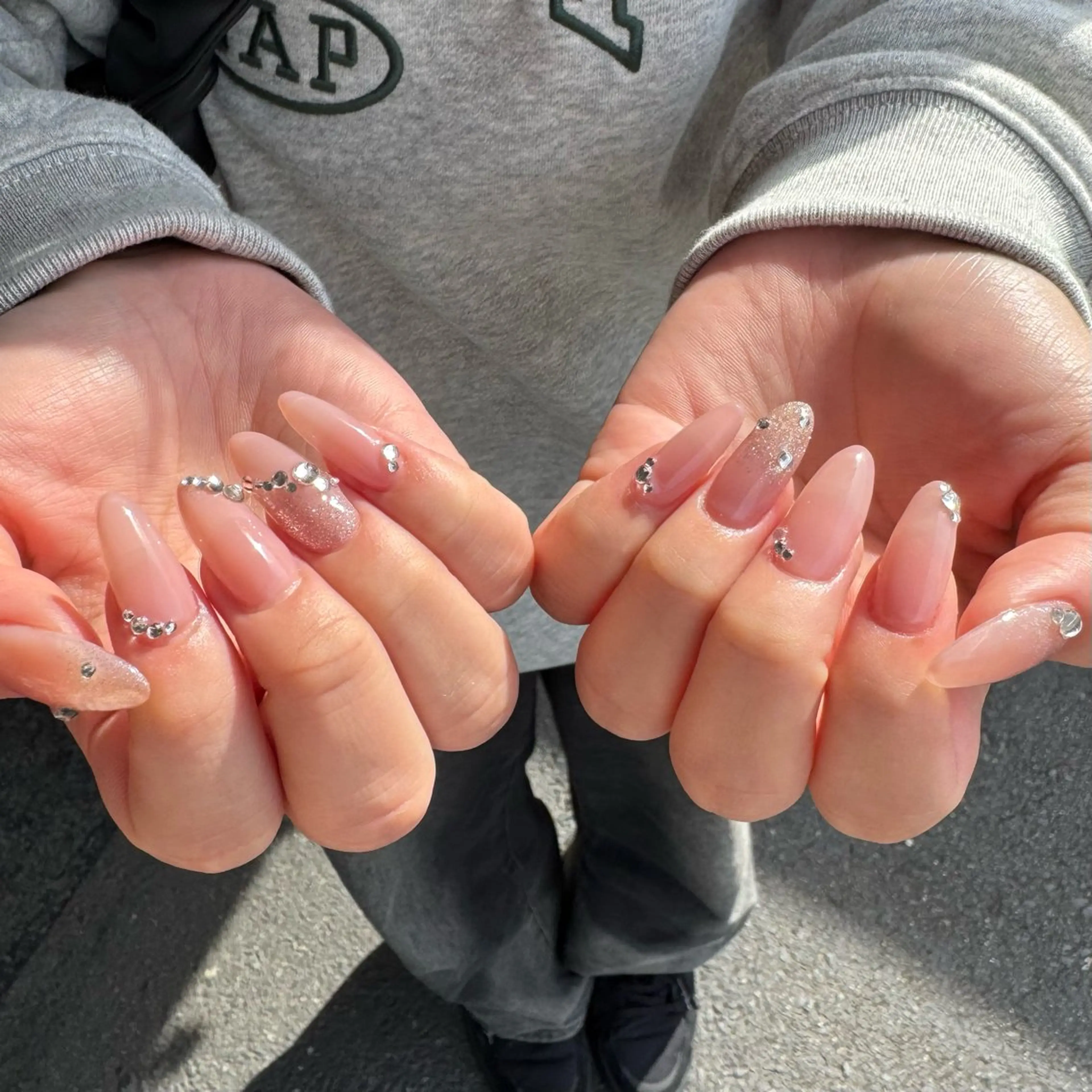 ネイル ハンドネイル 吉岡 萌花のネイルデザイン