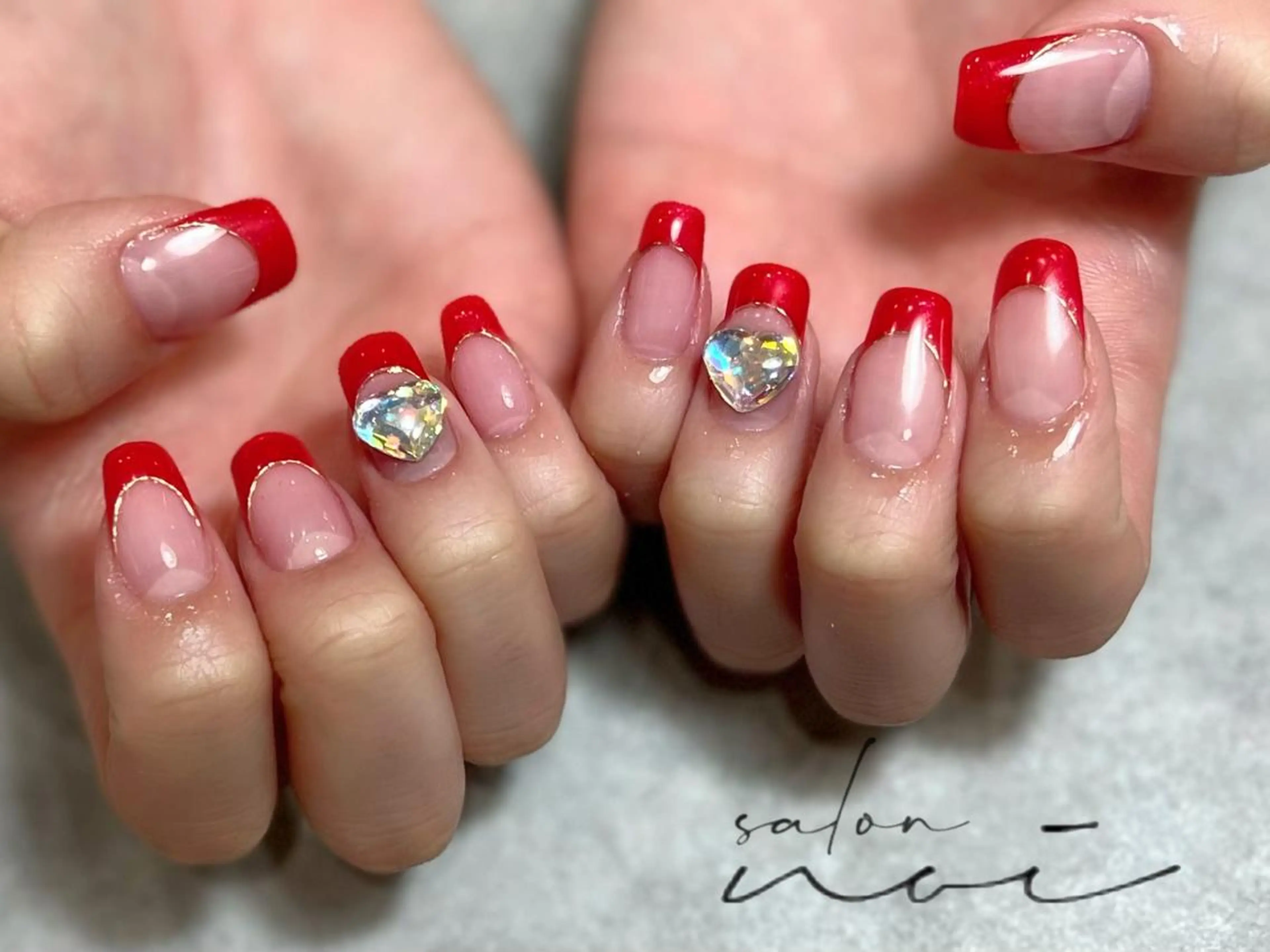 ネイル フレンチネイル ミラーネイル 赤色 ハンドネイル salon noi所属・salon noiのネイルデザイン
