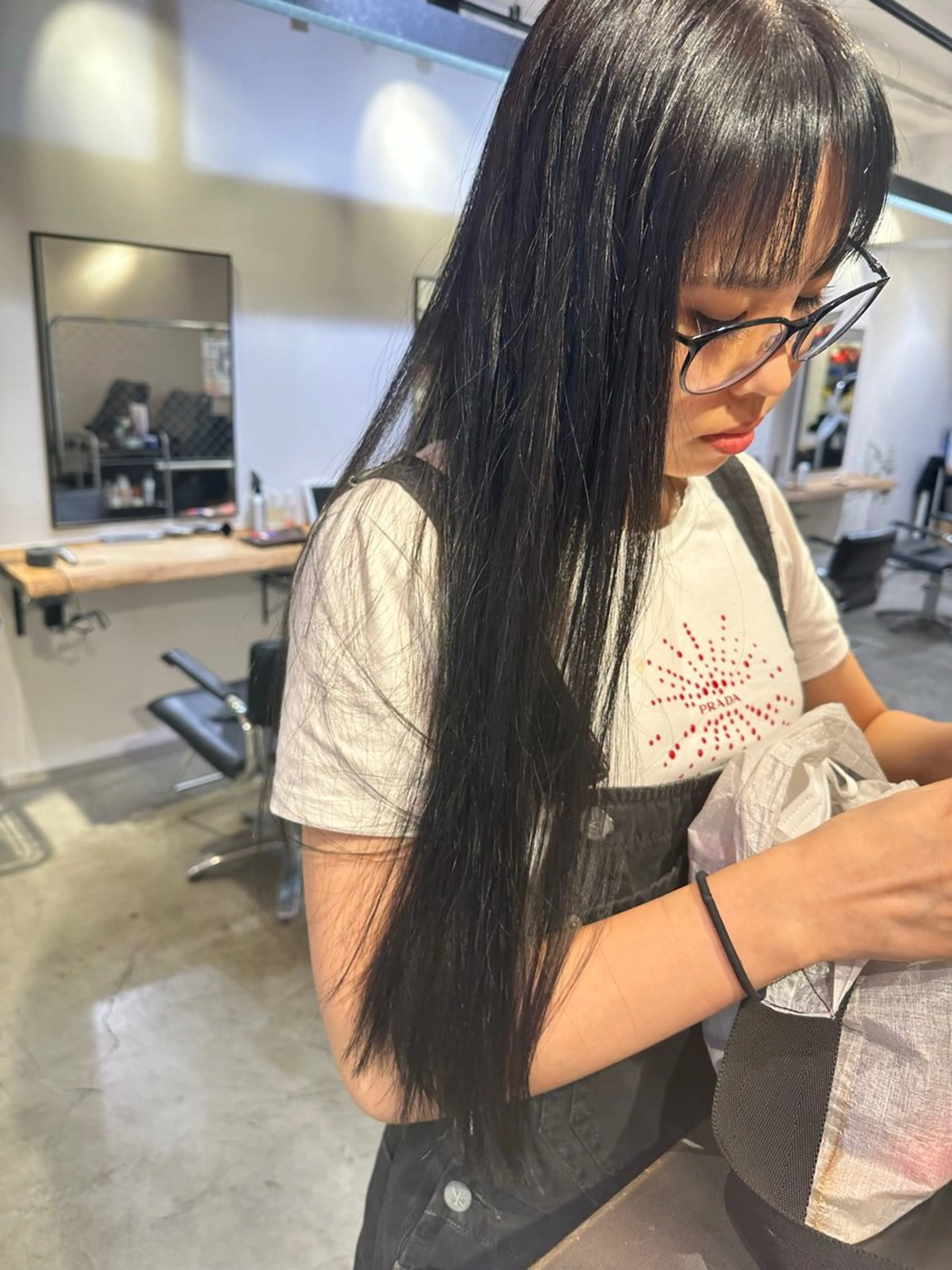 ロング カット VOICE所属・MIRI MIRIのヘアスタイル