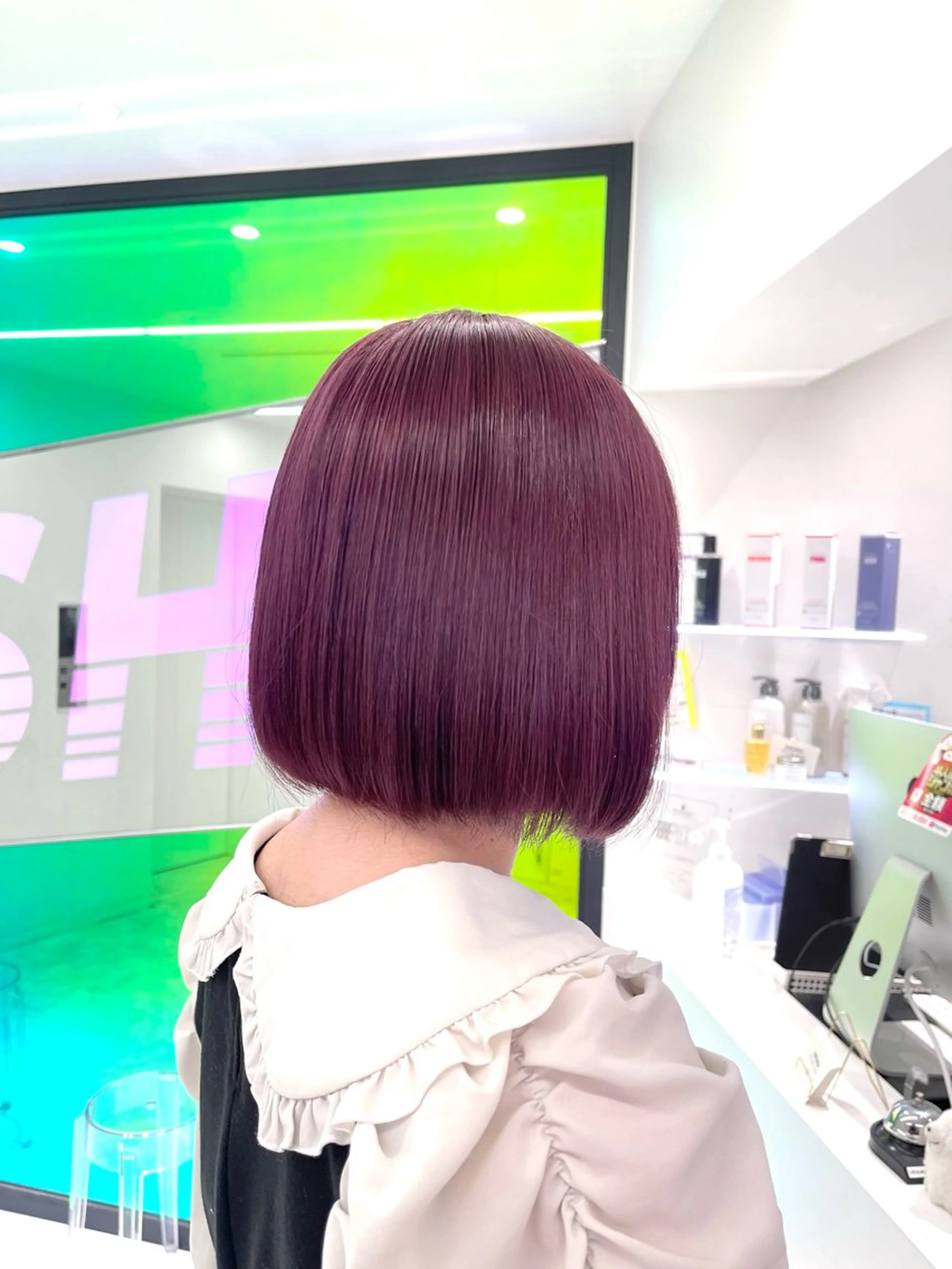 ショート カラー ヘアカラー 🤍💕ブリーチカラ ーAyaka💕🤍のヘアスタイル