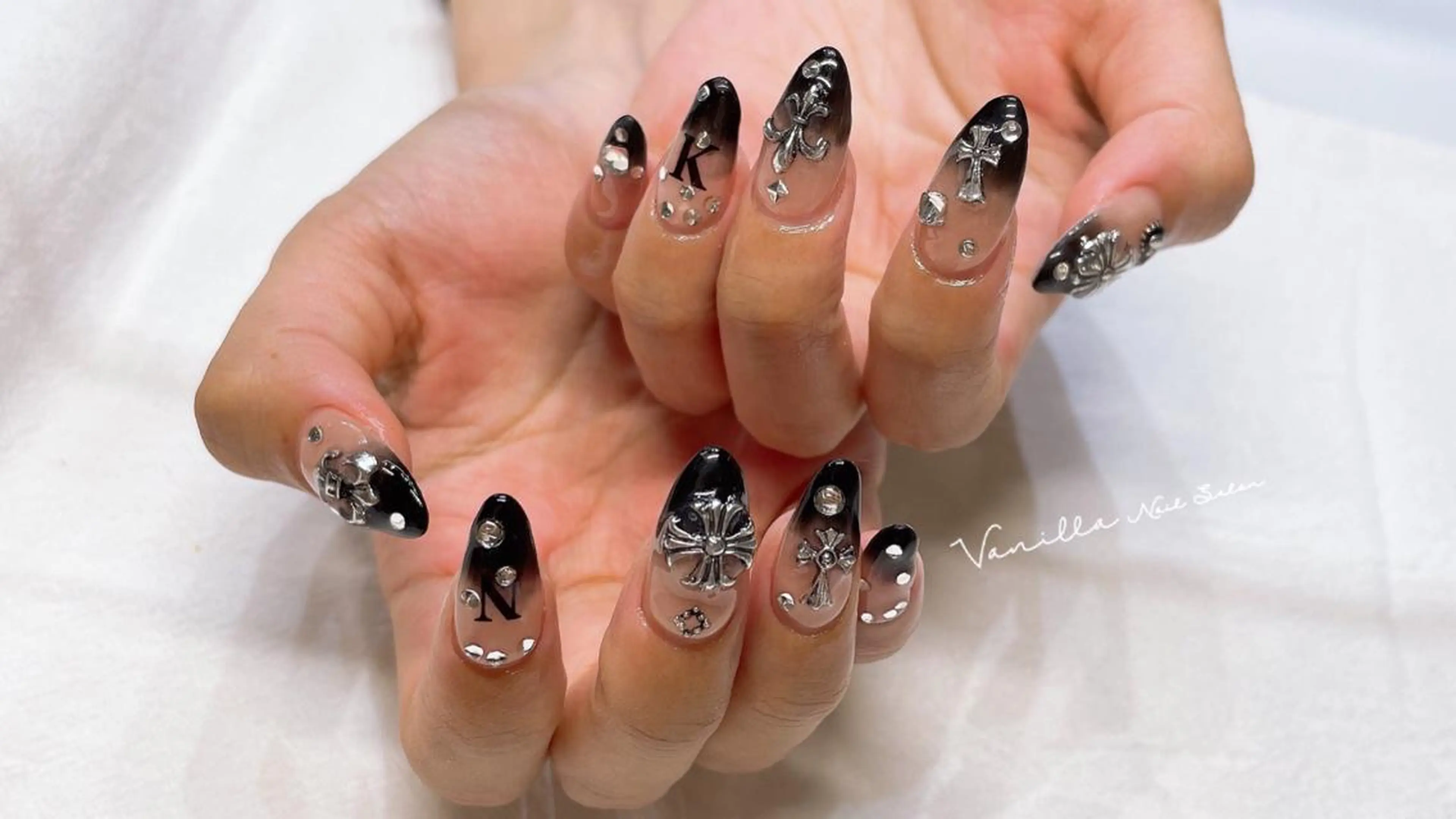 ネイル Vanilla ネイルサロン 西川口のネイルデザイン