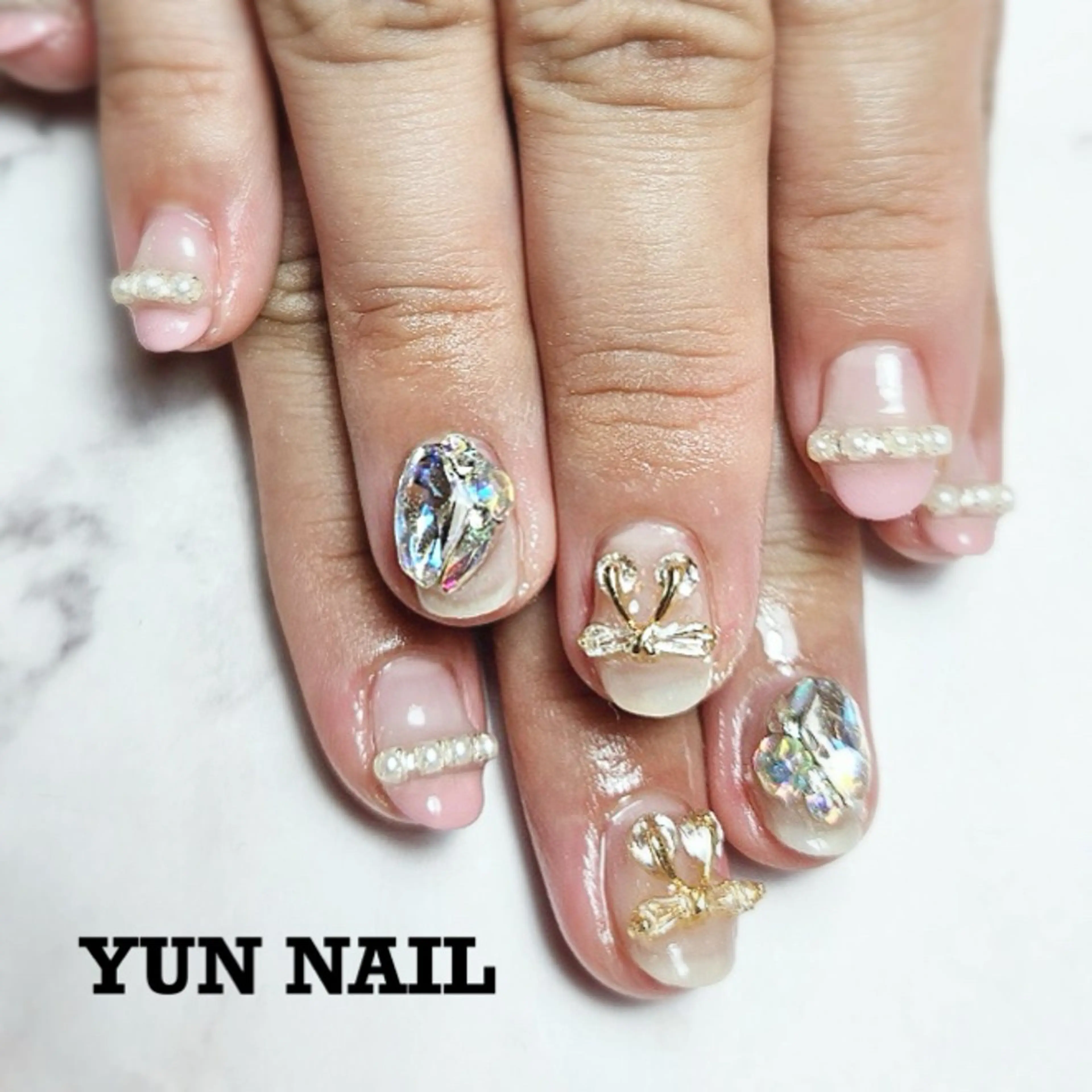 ネイル 🌈Yun nail hyejin💋のネイルデザイン