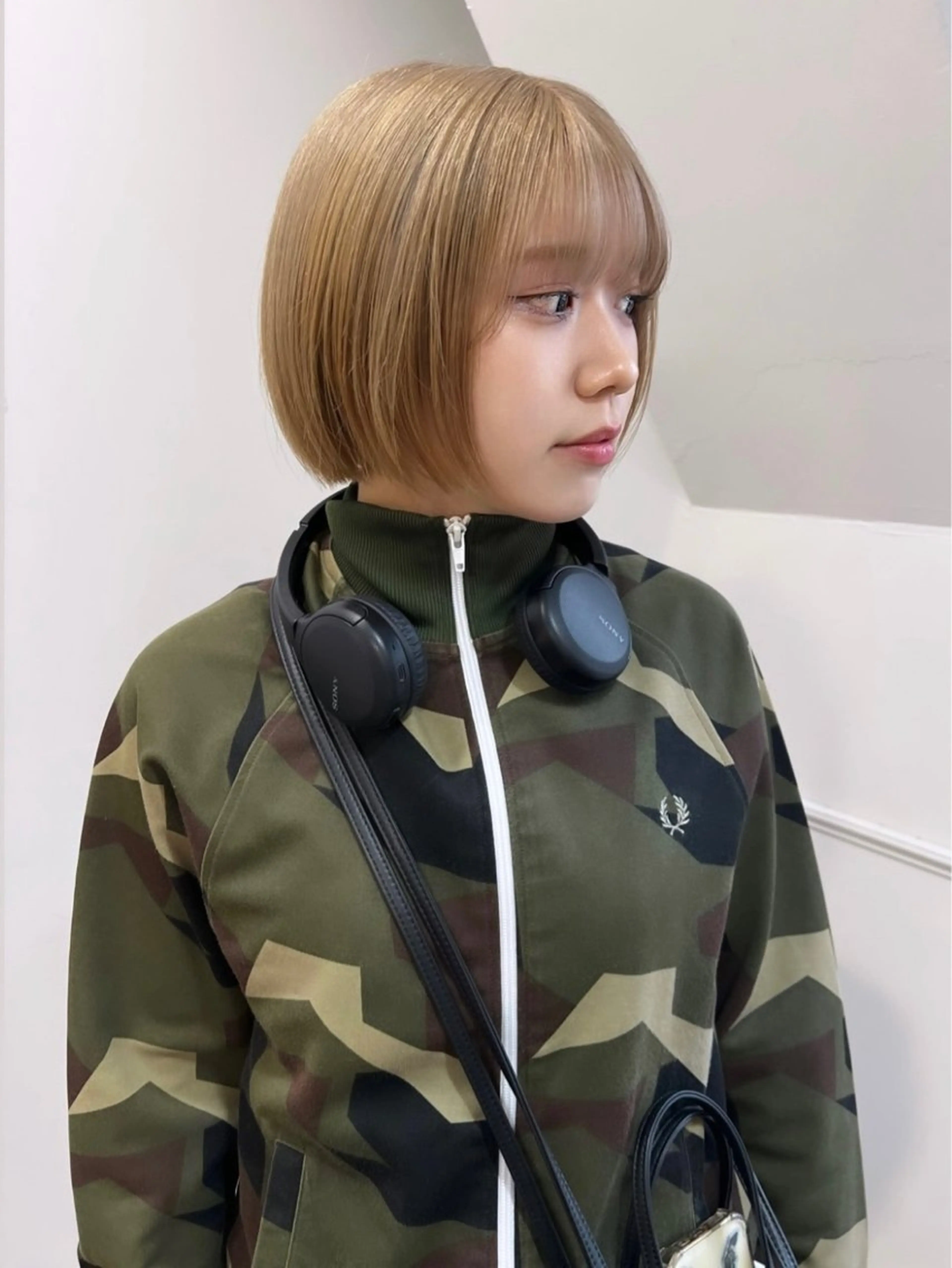 ショート カラー ブリーチ ケアブリーチ 透明感カラー デザインカラー ダブルカラー nendo_hair所属・ハイトーン/ブリーチ レイヤーsonokaのヘアスタイル