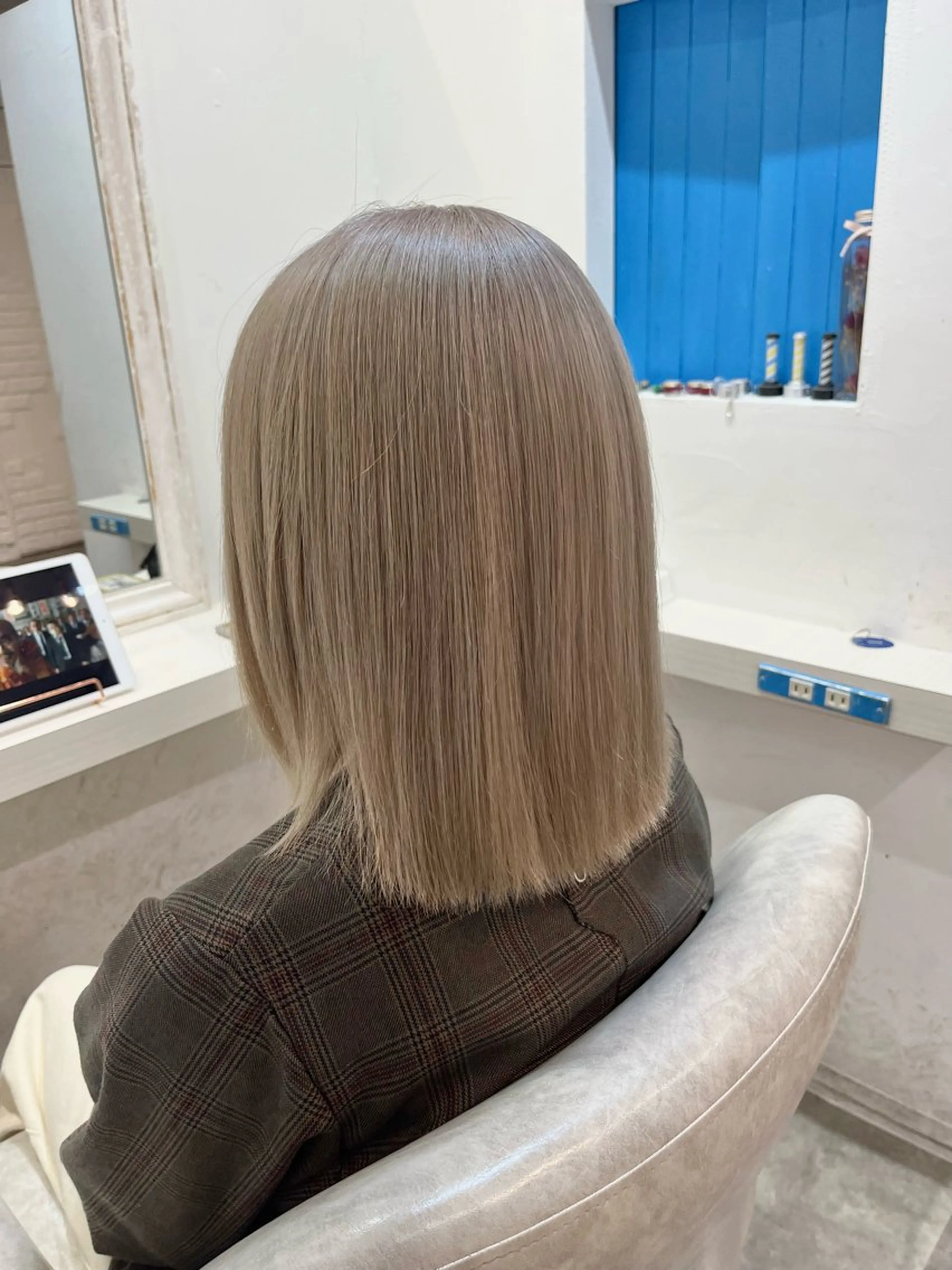 ミディアム カラー ヘアカラー uros.所属・🩵aiko / モデル募集中️🩵のヘアスタイル