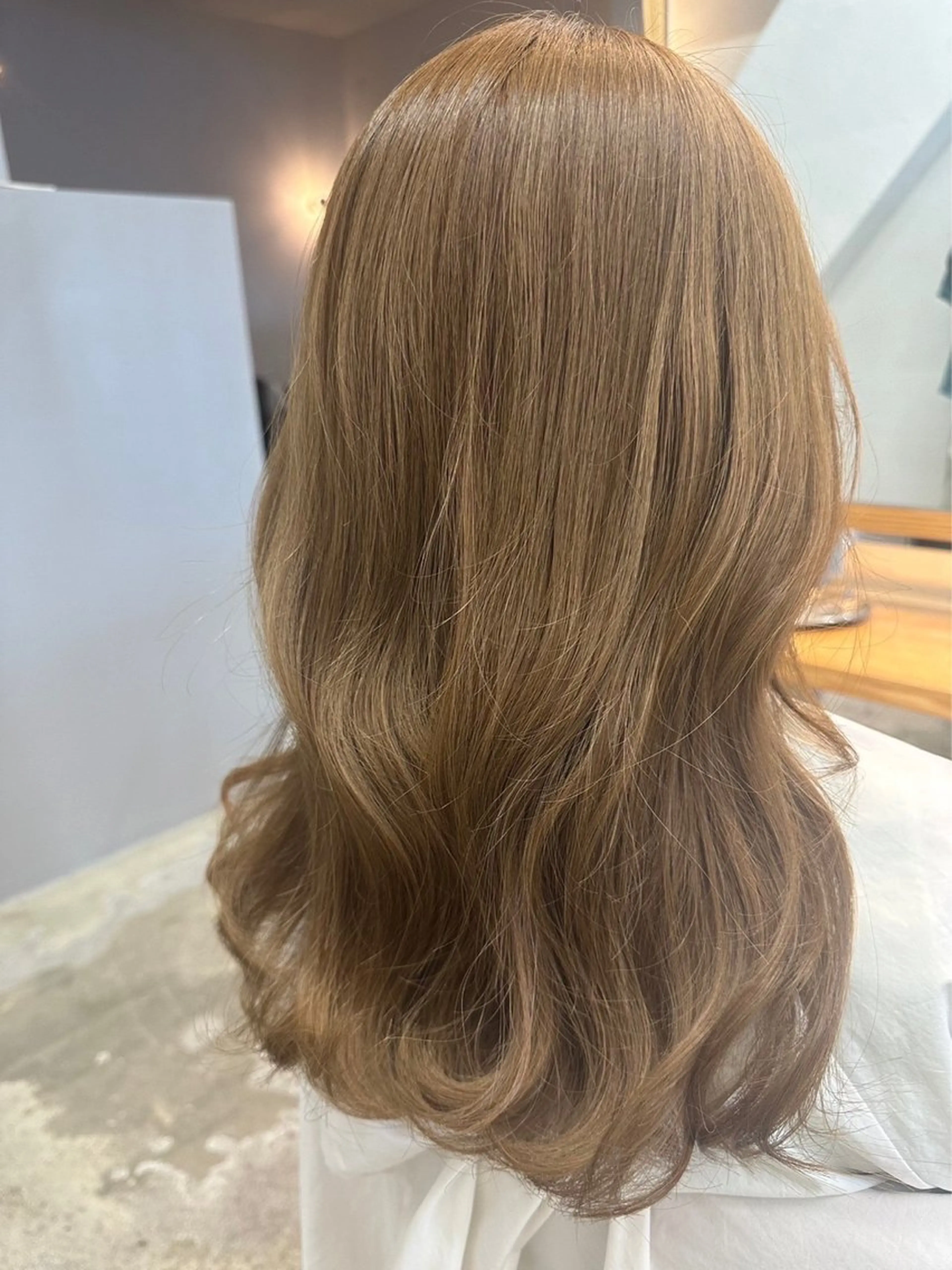 ミディアム カラー ベージュカラー カット ヘアカラー 菅原 彩加のヘアスタイル