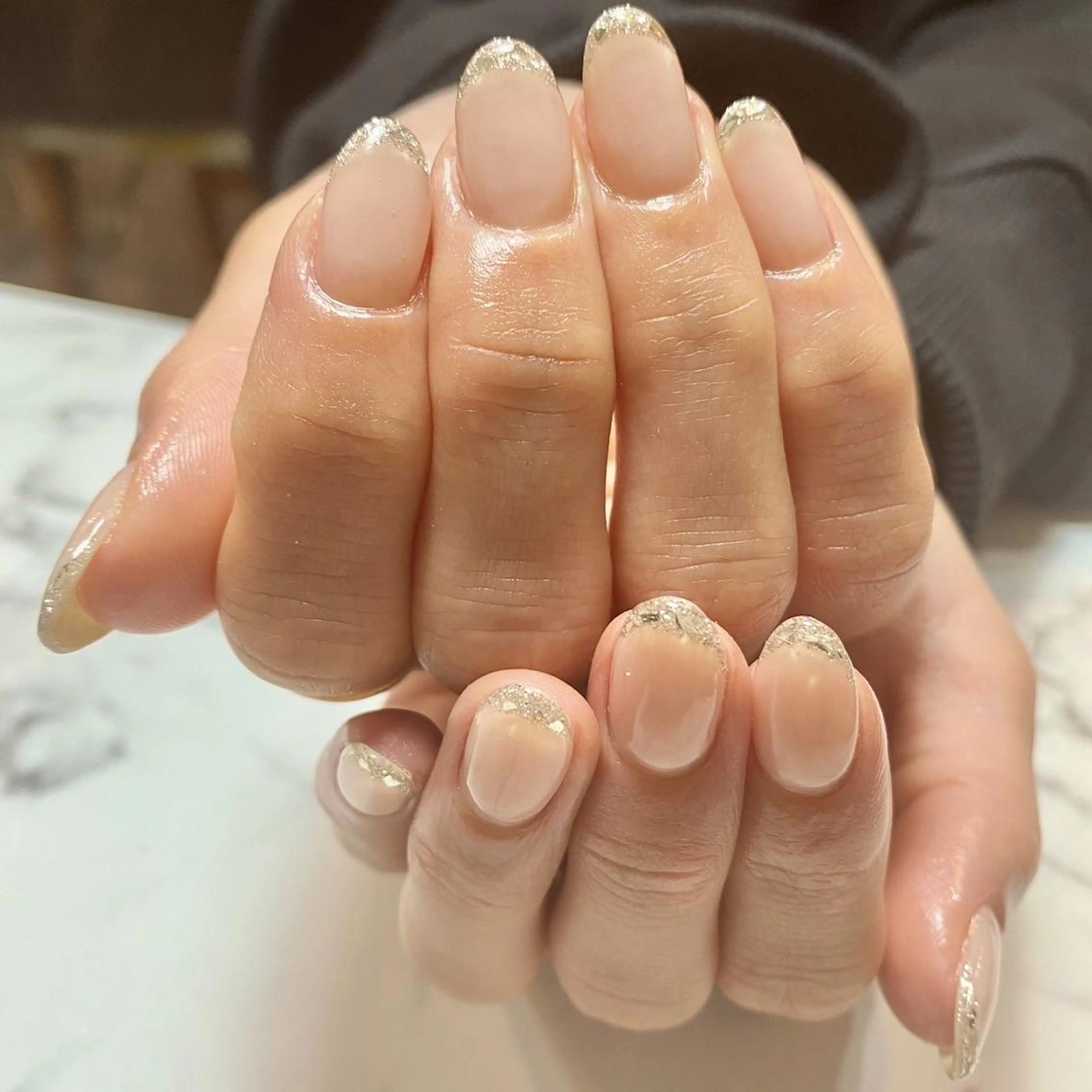ネイル アートネイル フレンチネイル ガラスフレンチ ゴールド ホログラムネイル Nailist Honamiのネイルデザイン