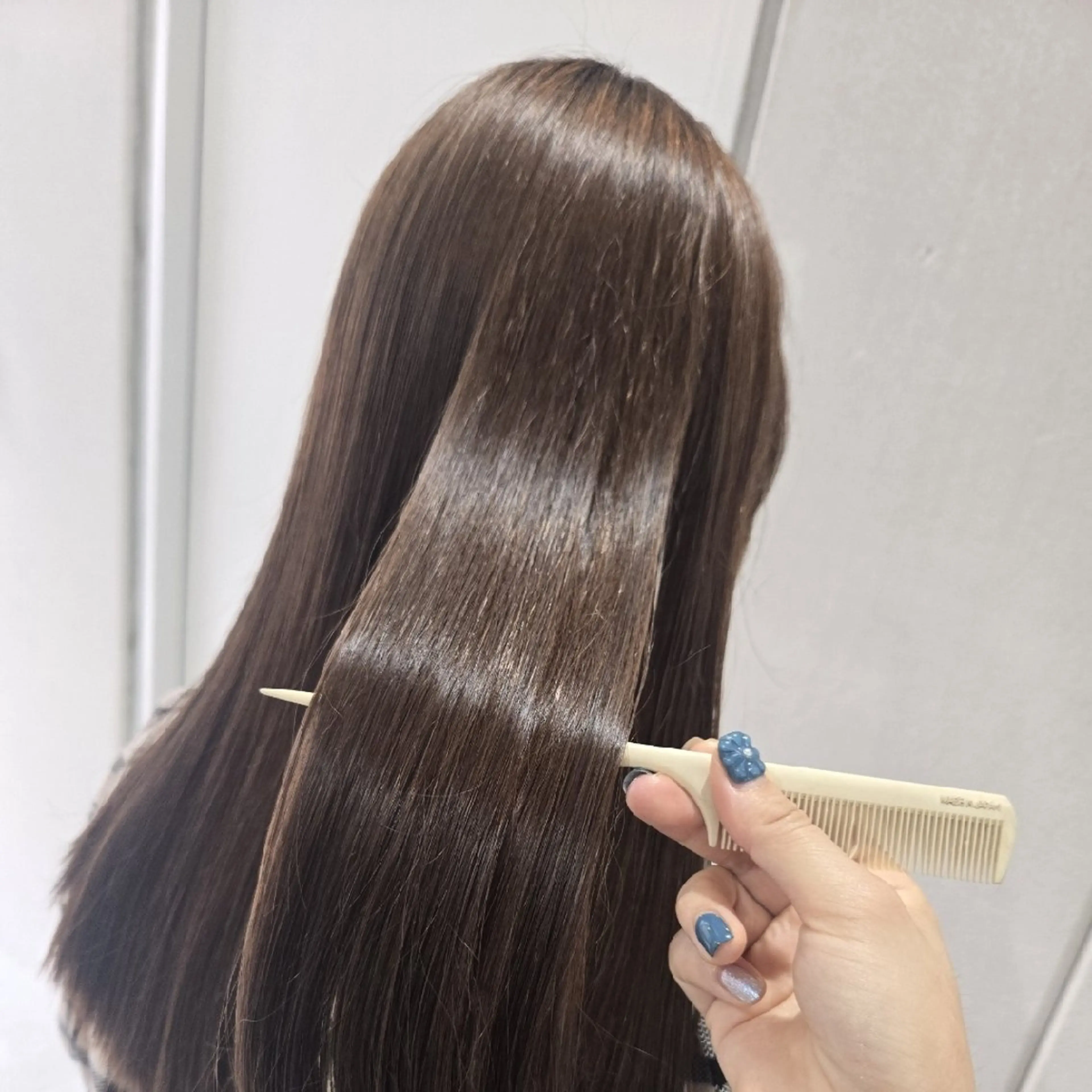 高発色（ｱﾃﾞｨｸｼｰ等）カラー&4stepｹﾗﾁﾝトリートメントの写真