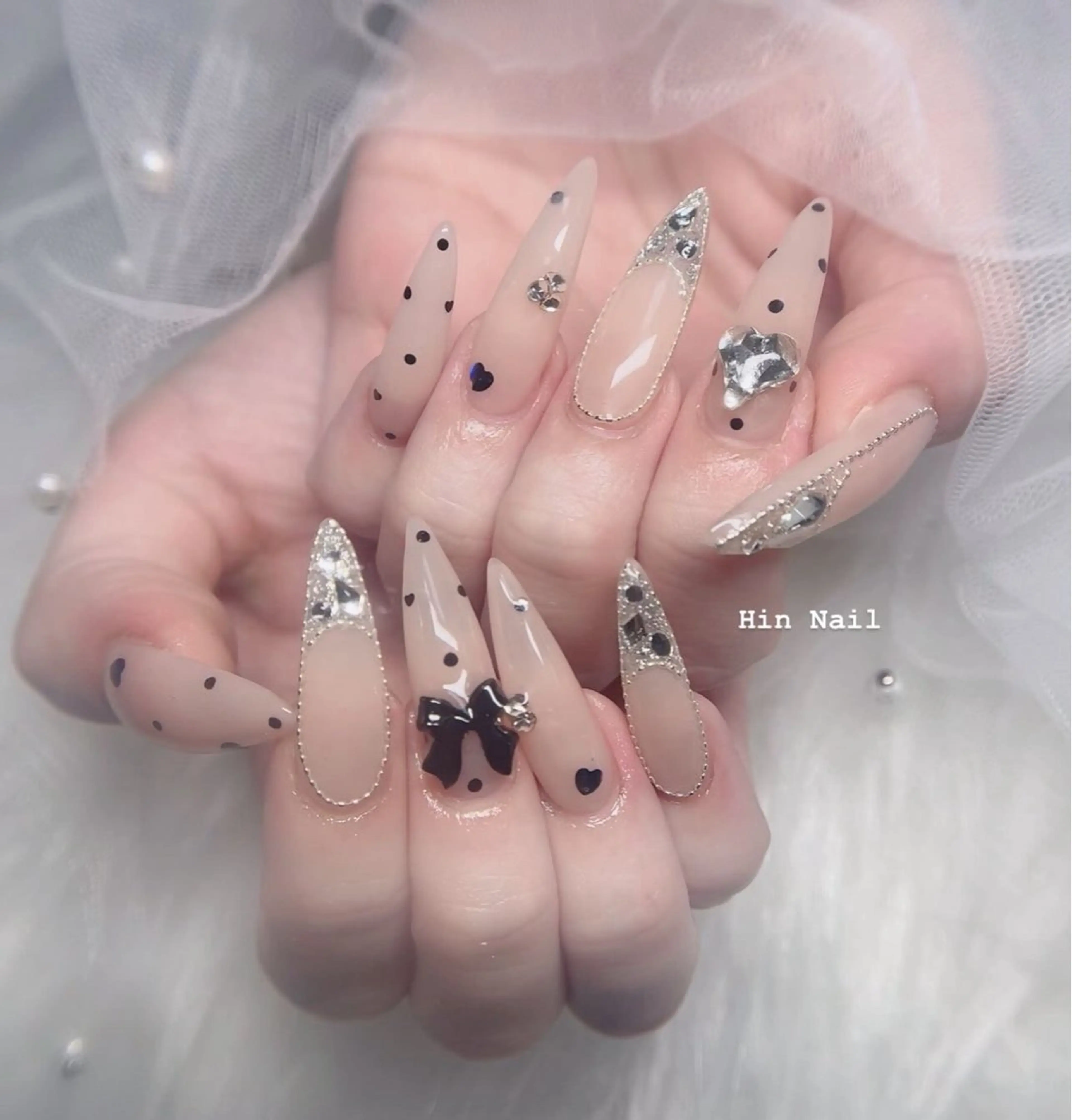 ネイル ハンドネイル HIN NAILのネイルデザイン
