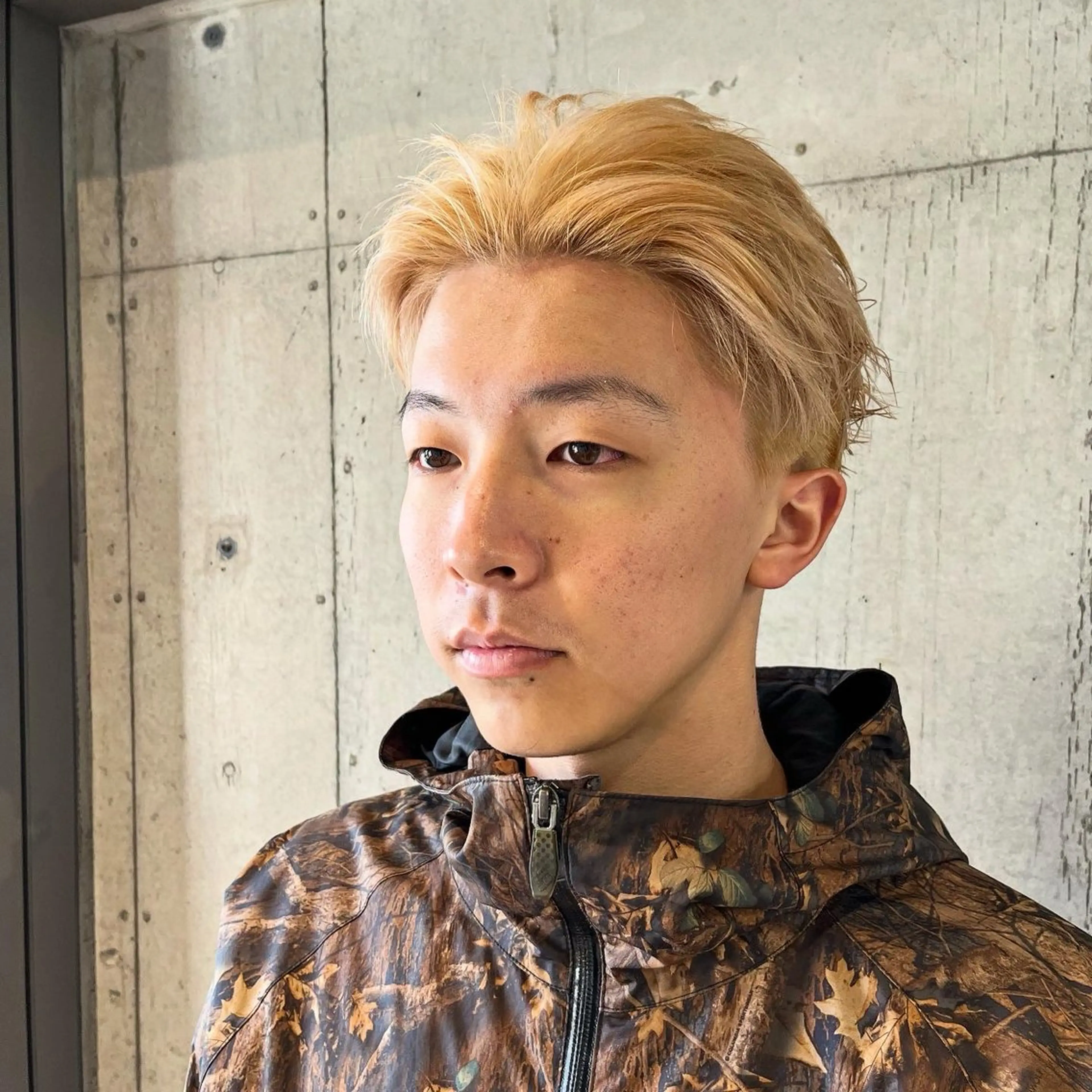 ショート カラー メンズ カット ヘアカラー トリートメント 傷ませないカラー・ ボブ・リクト📸のヘアスタイル