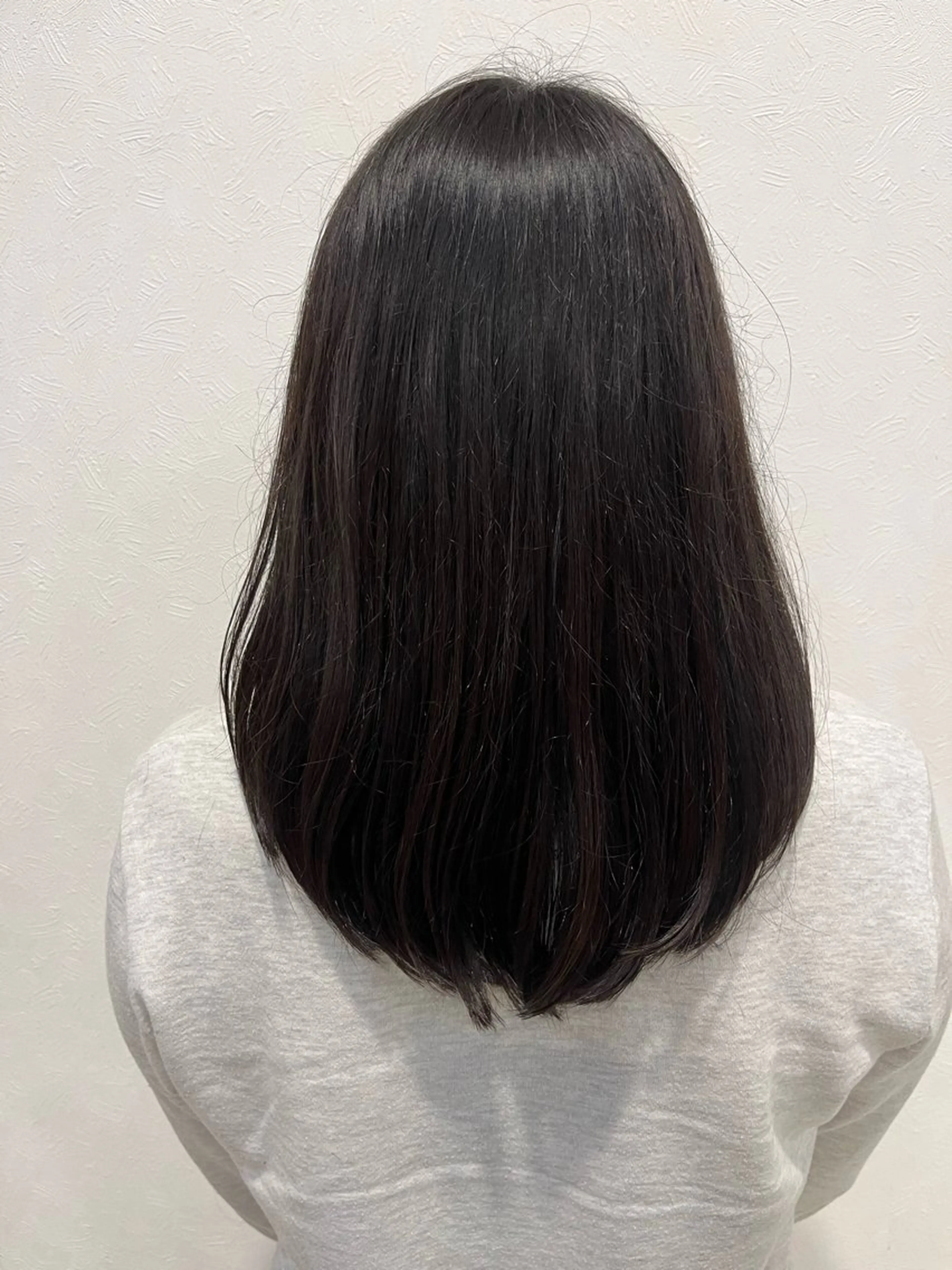 セミロング カット ヘアカラー 西川 恭平のヘアスタイル