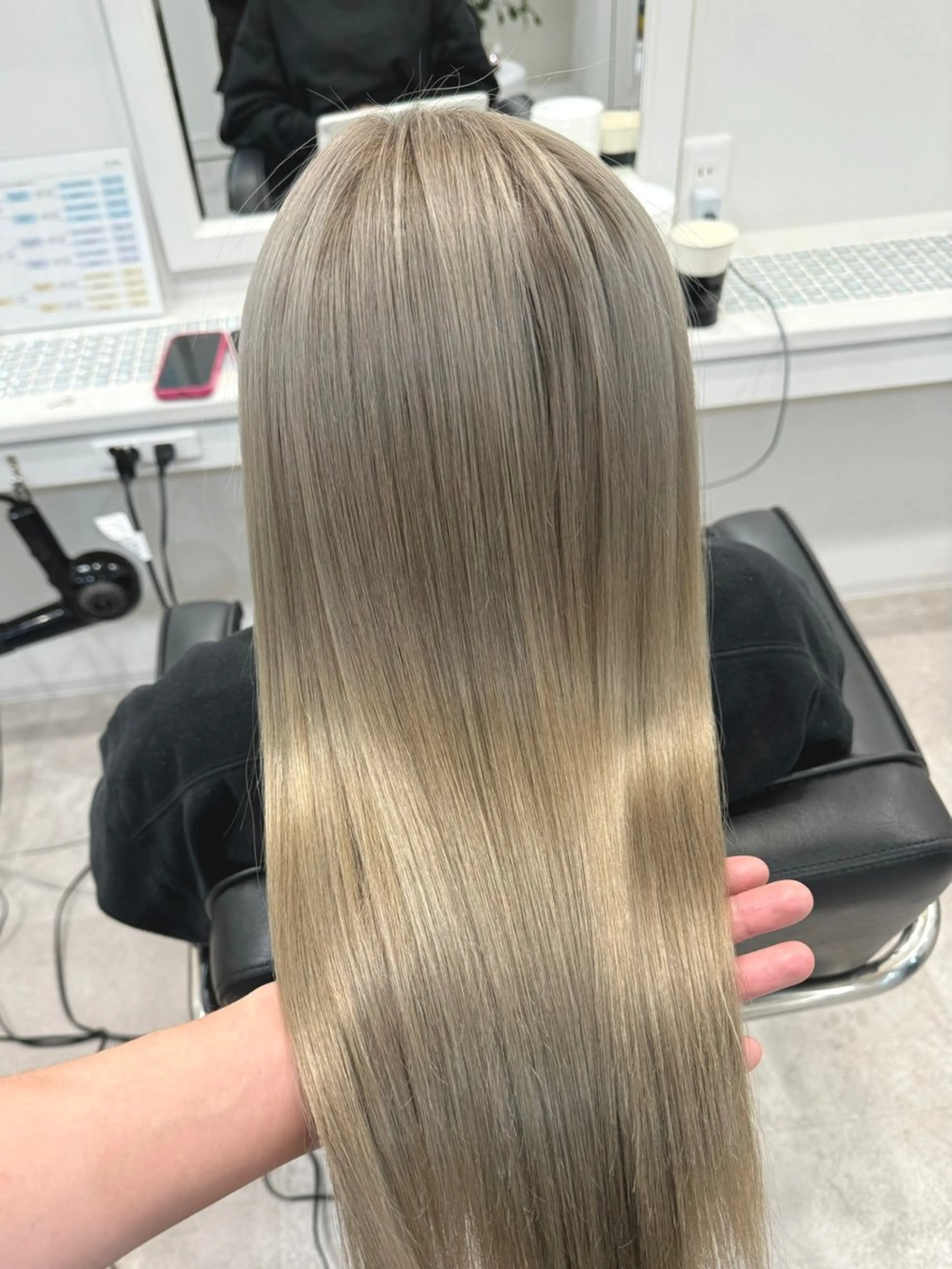 ロング ヘアアレンジ 髪質改善 トリートメント トリートメント SALOWIN京都河原町Suite店所属・外国人風レイヤー/ ハイトーンSHUのヘアスタイル
