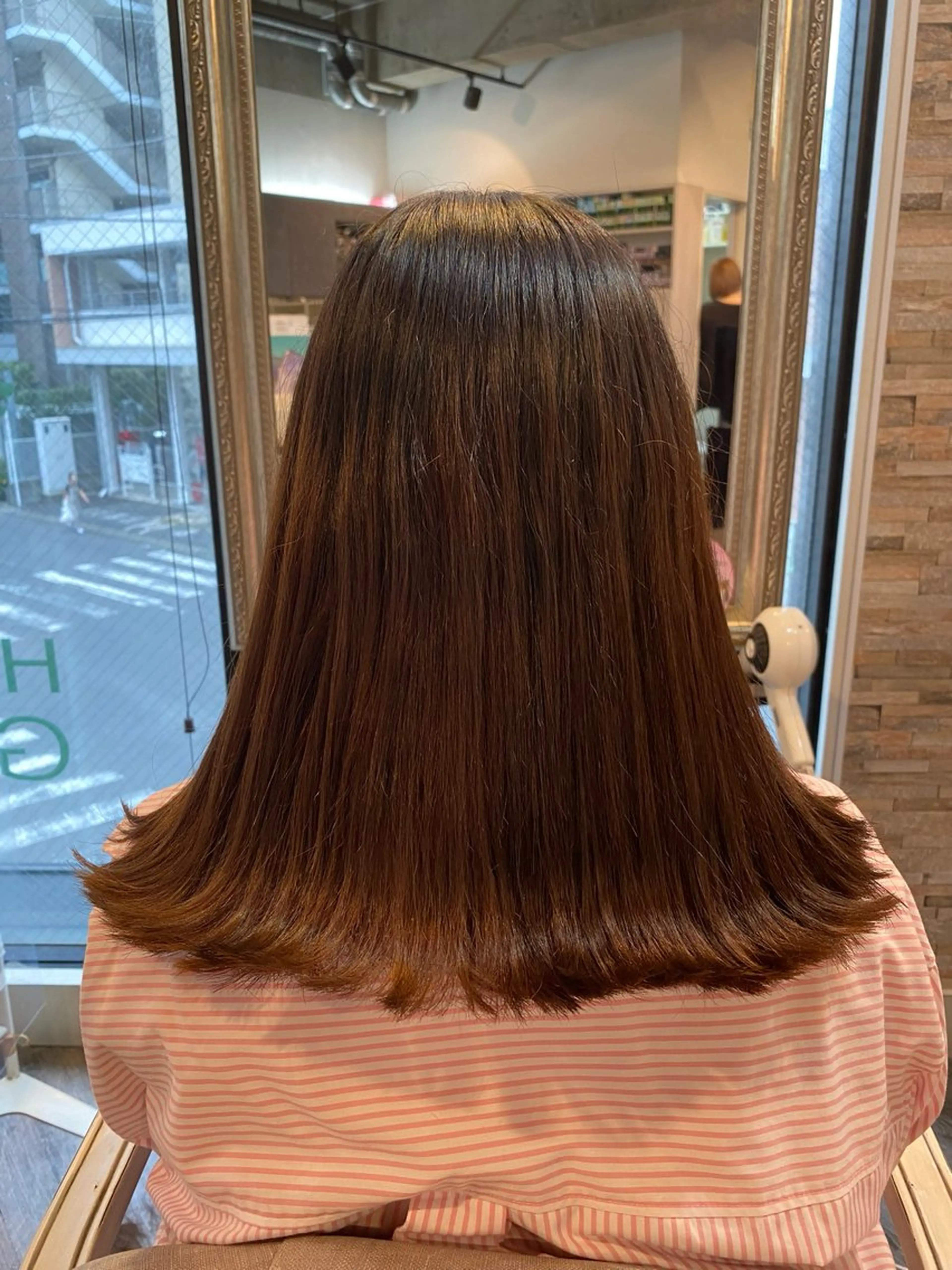 ミディアム 外ハネヘア サイトウ 南柏のヘアスタイル