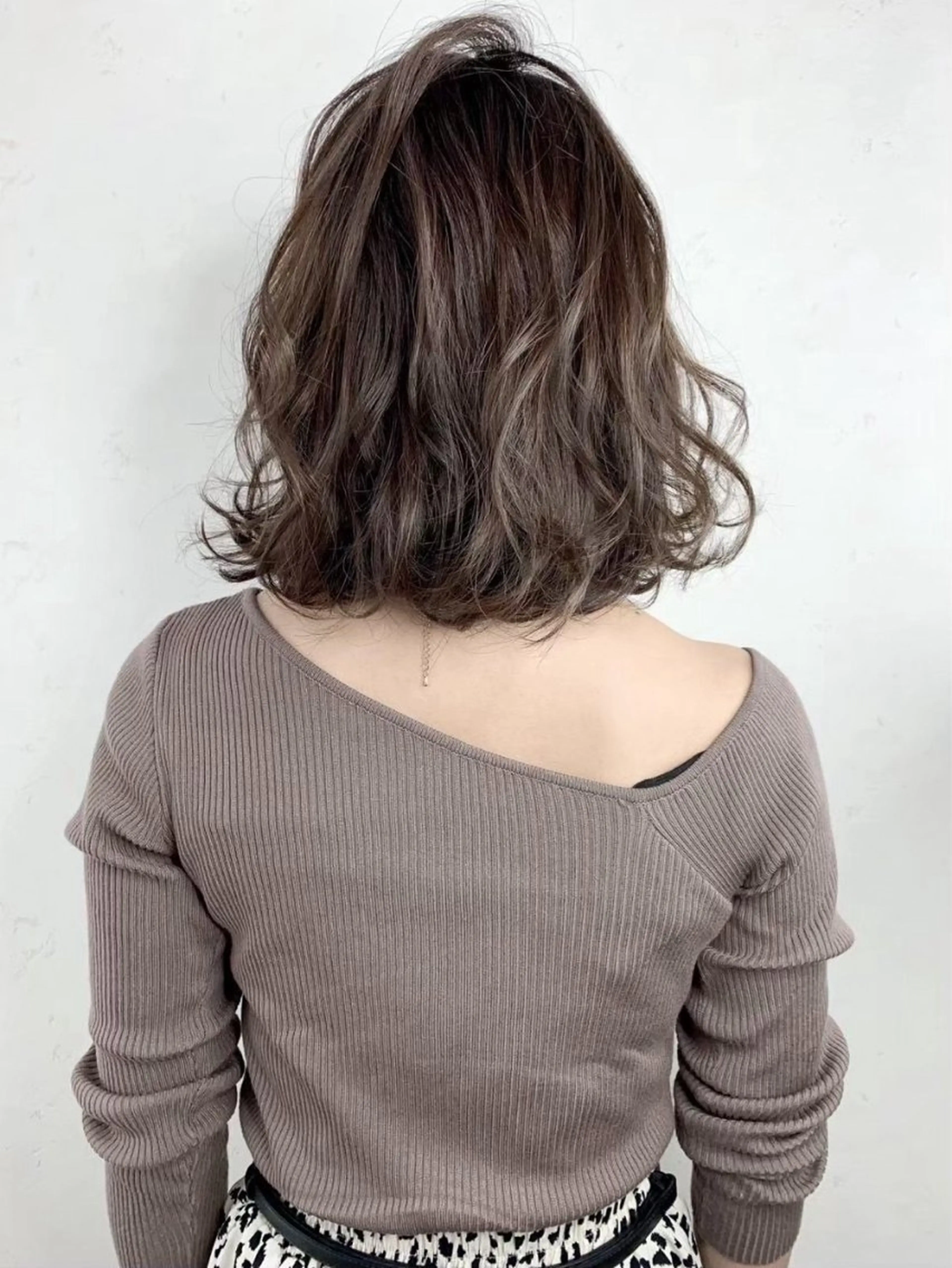 【人気No.1】小顔カット+透明感カラー+艶コーティング3STEPトリートメント🫧の写真