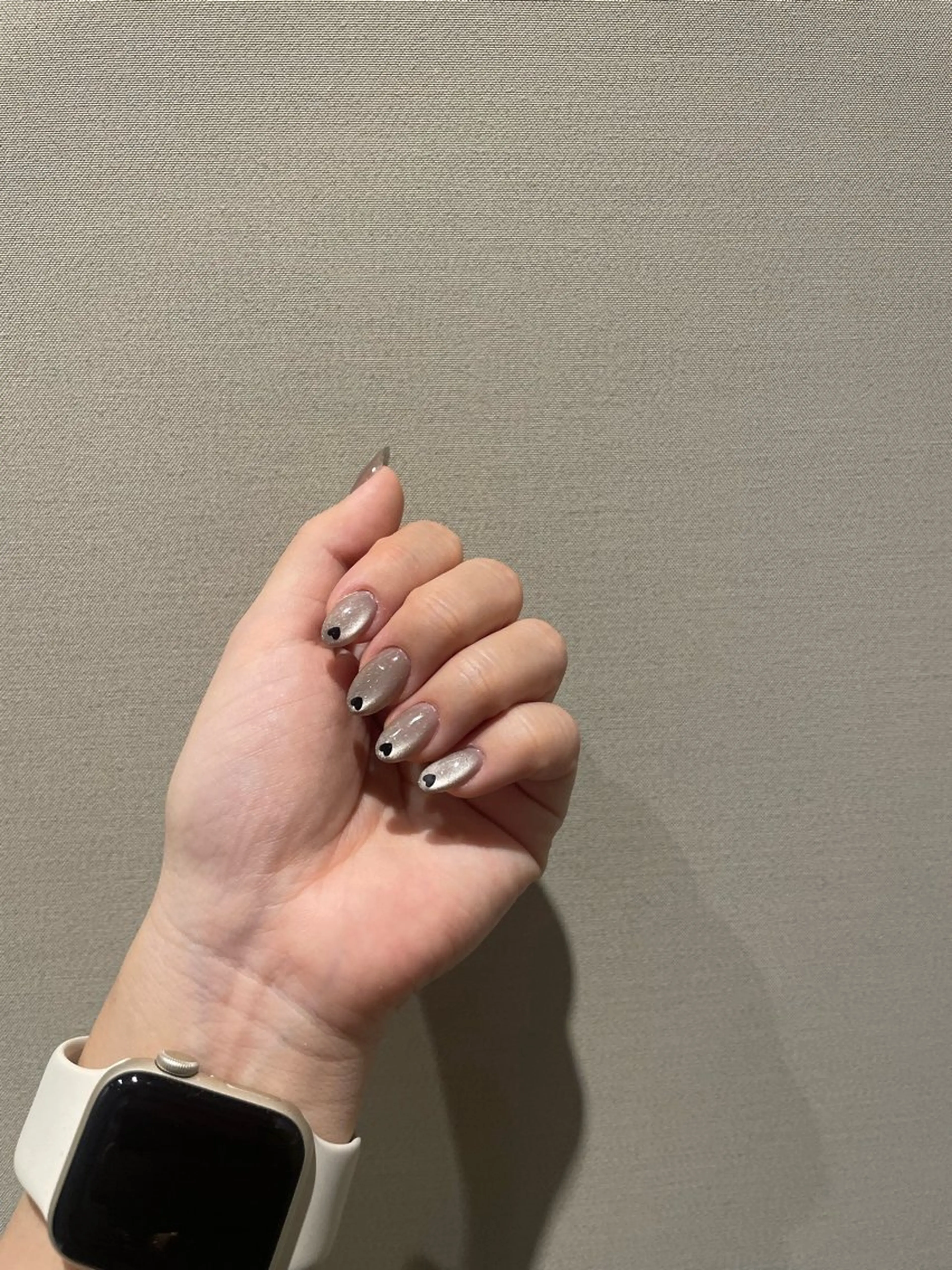ネイル ハンドネイル Nailsalon Repos.所属・Rika🌼 シンプル•マグネットのネイルデザイン