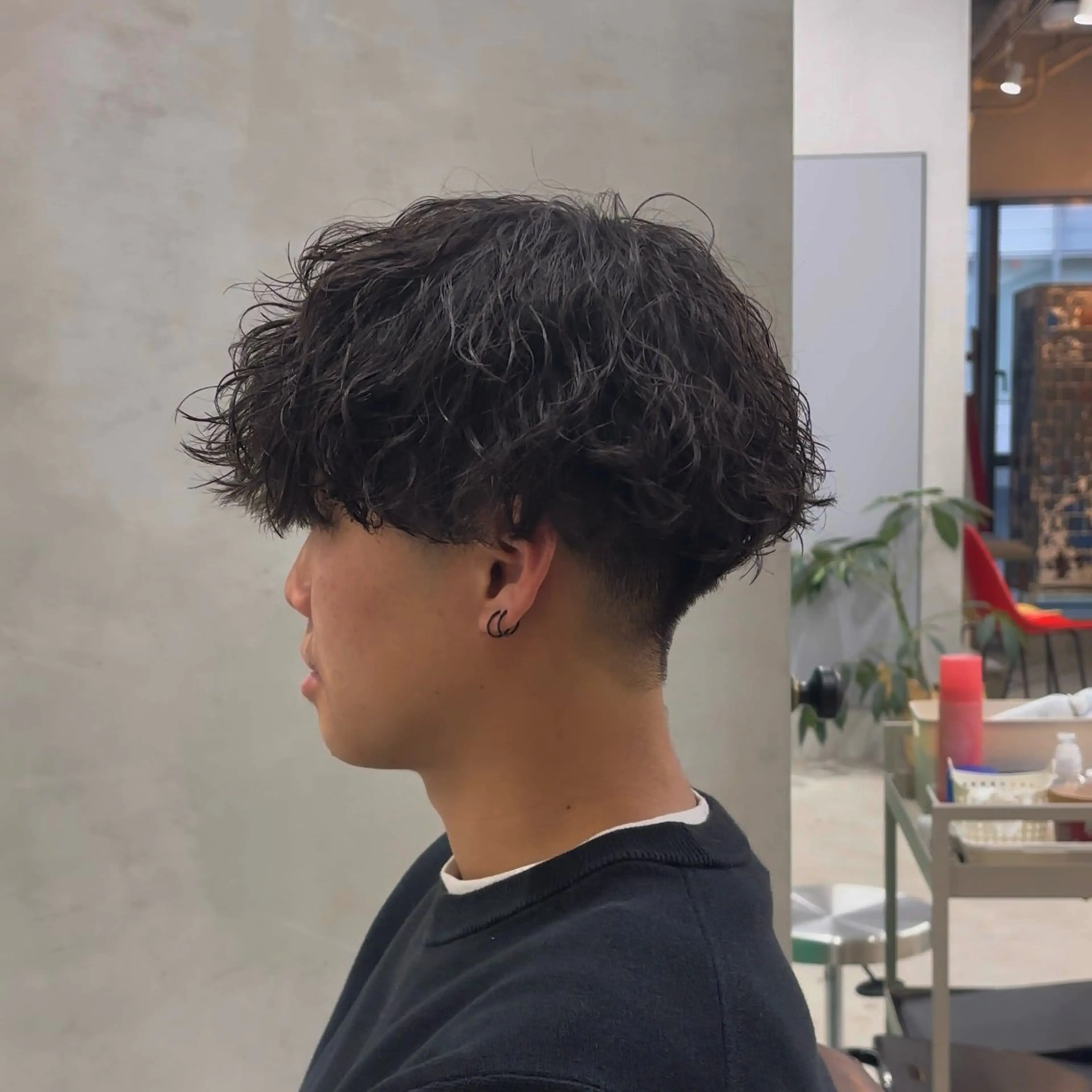 パーマ メンズ マッシュ パーマ トリートメント ヘッドスパ ヘアセット オカベ ショウマのヘアスタイル