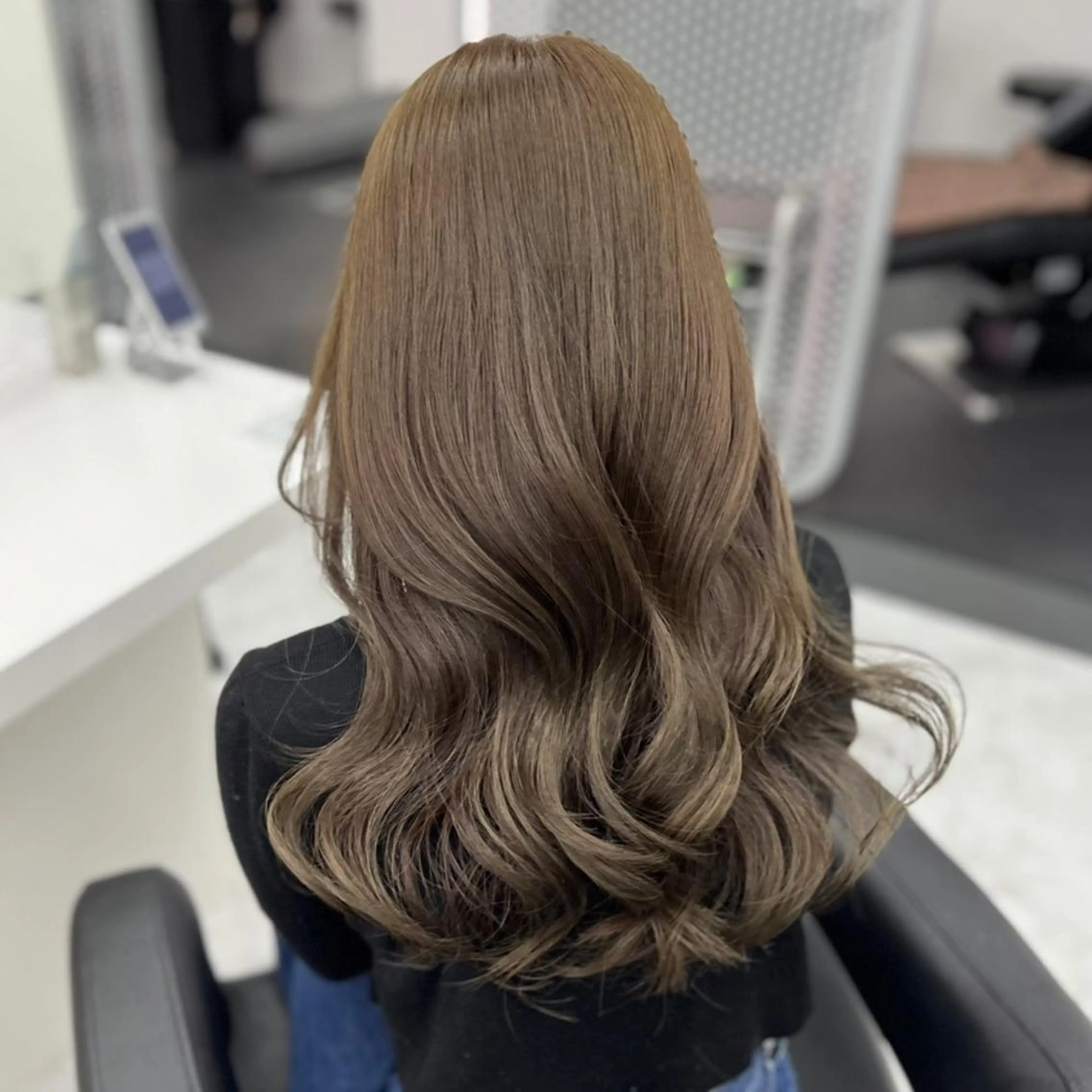 カラー 髪質改善✖️トレンド カラー🤎チューンのヘアスタイル