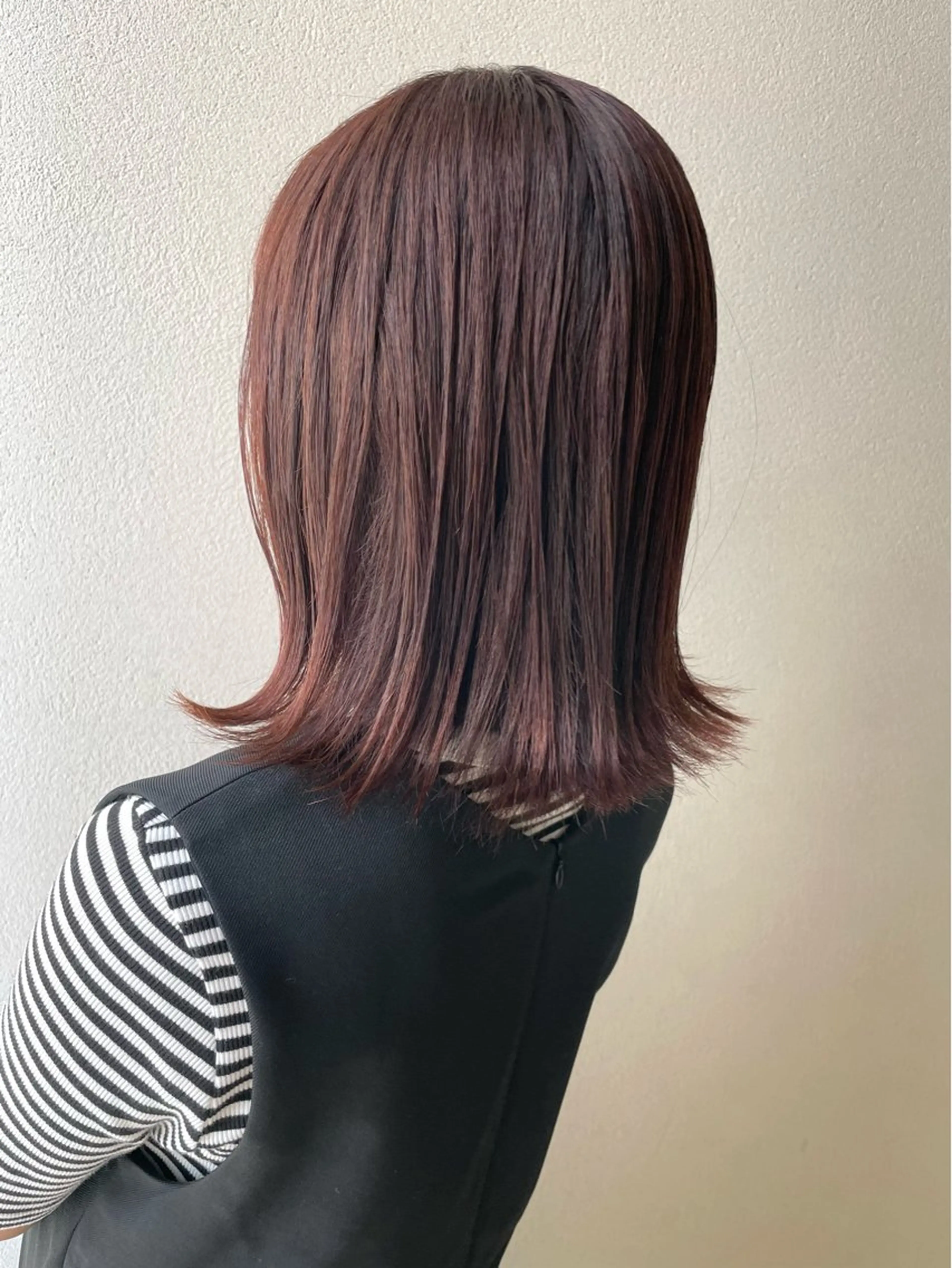 ミディアム カラー ベージュカラー ピンクカラー ピンクベージュ 沢田 瞳のヘアスタイル