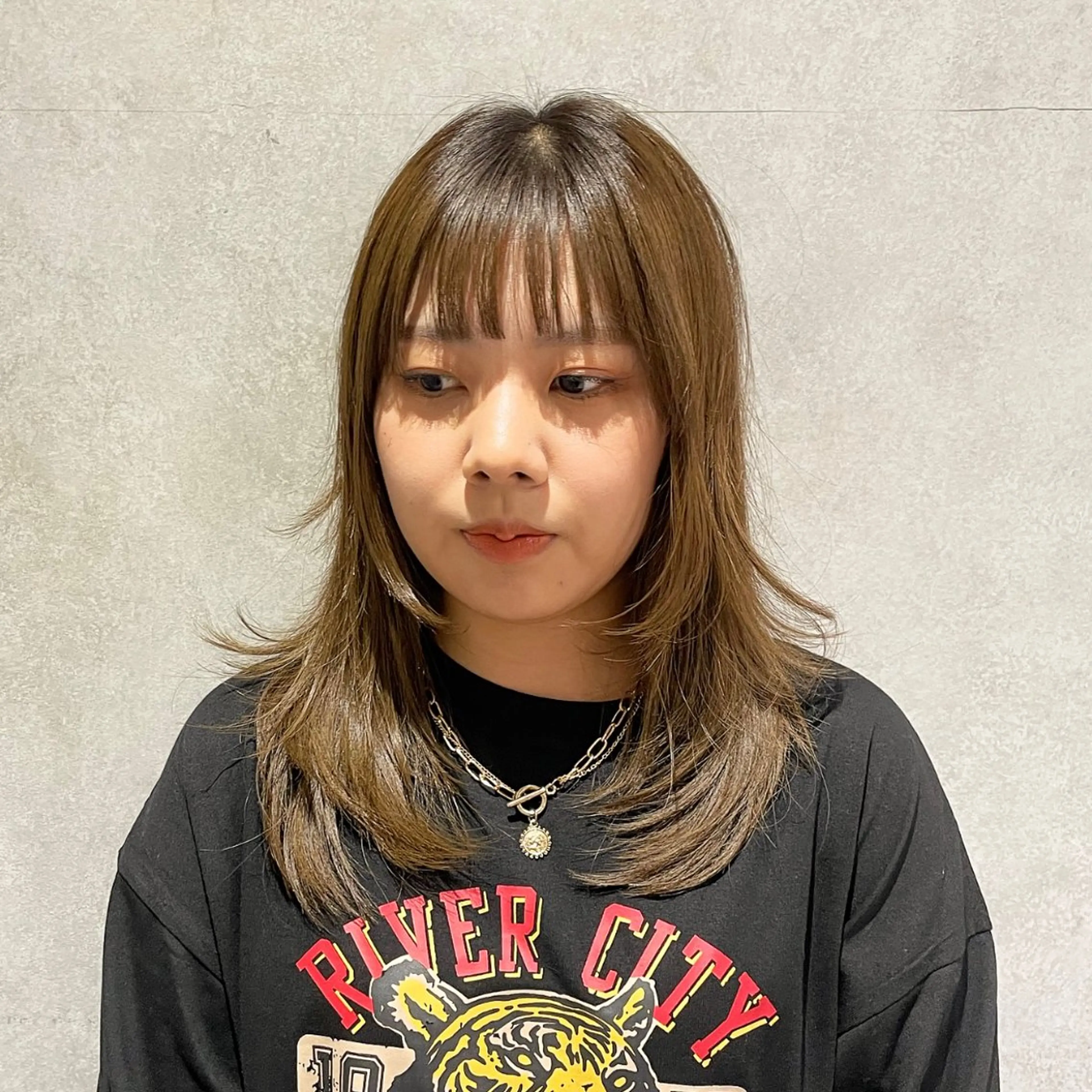 ロング レイヤーカット ウルフカット カット yumemiレイヤー ✴︎ 透明感カラーのヘアスタイル