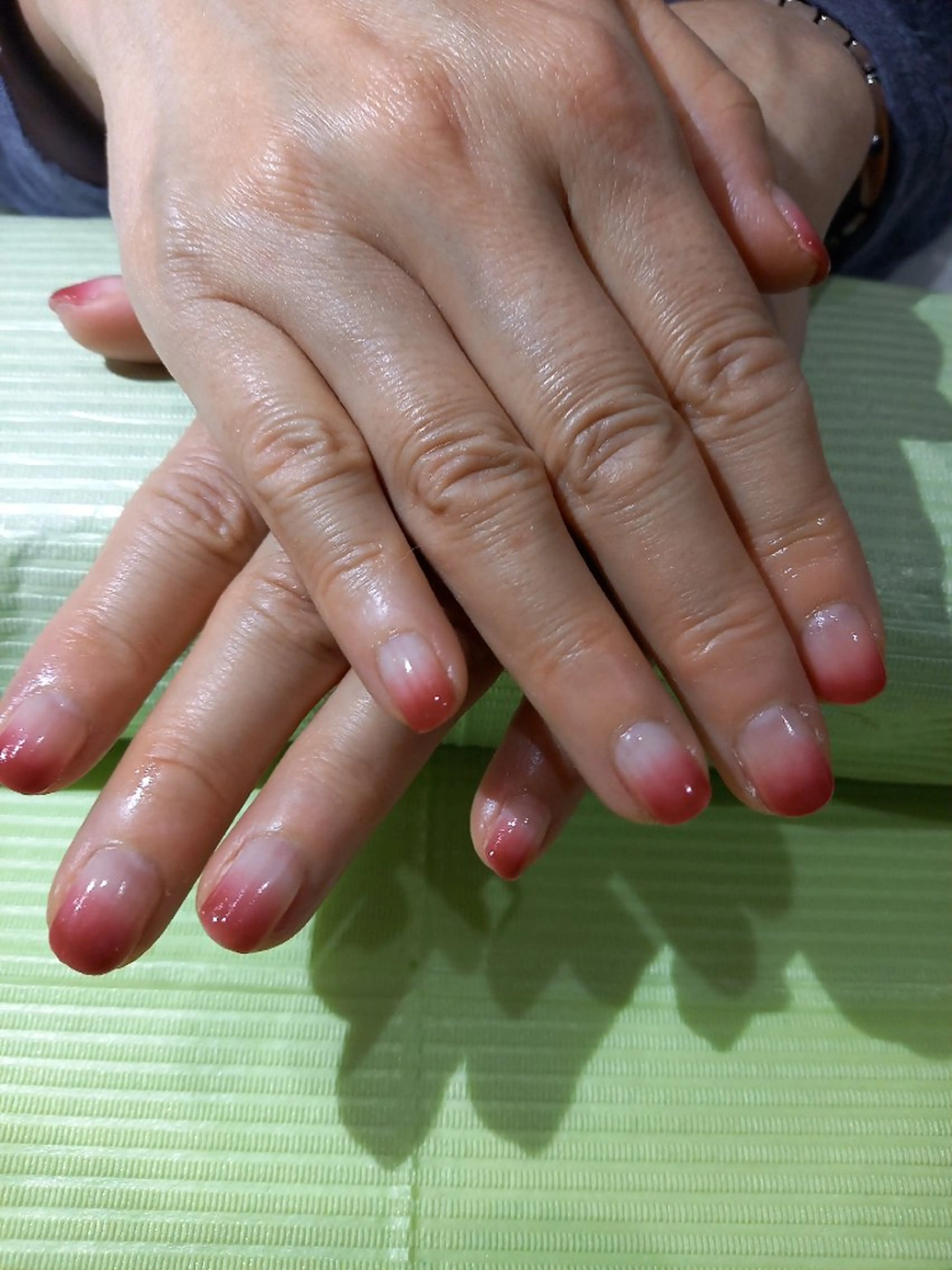 ネイル グラデーション 🌸AoiNail  studio🌸のネイルデザイン